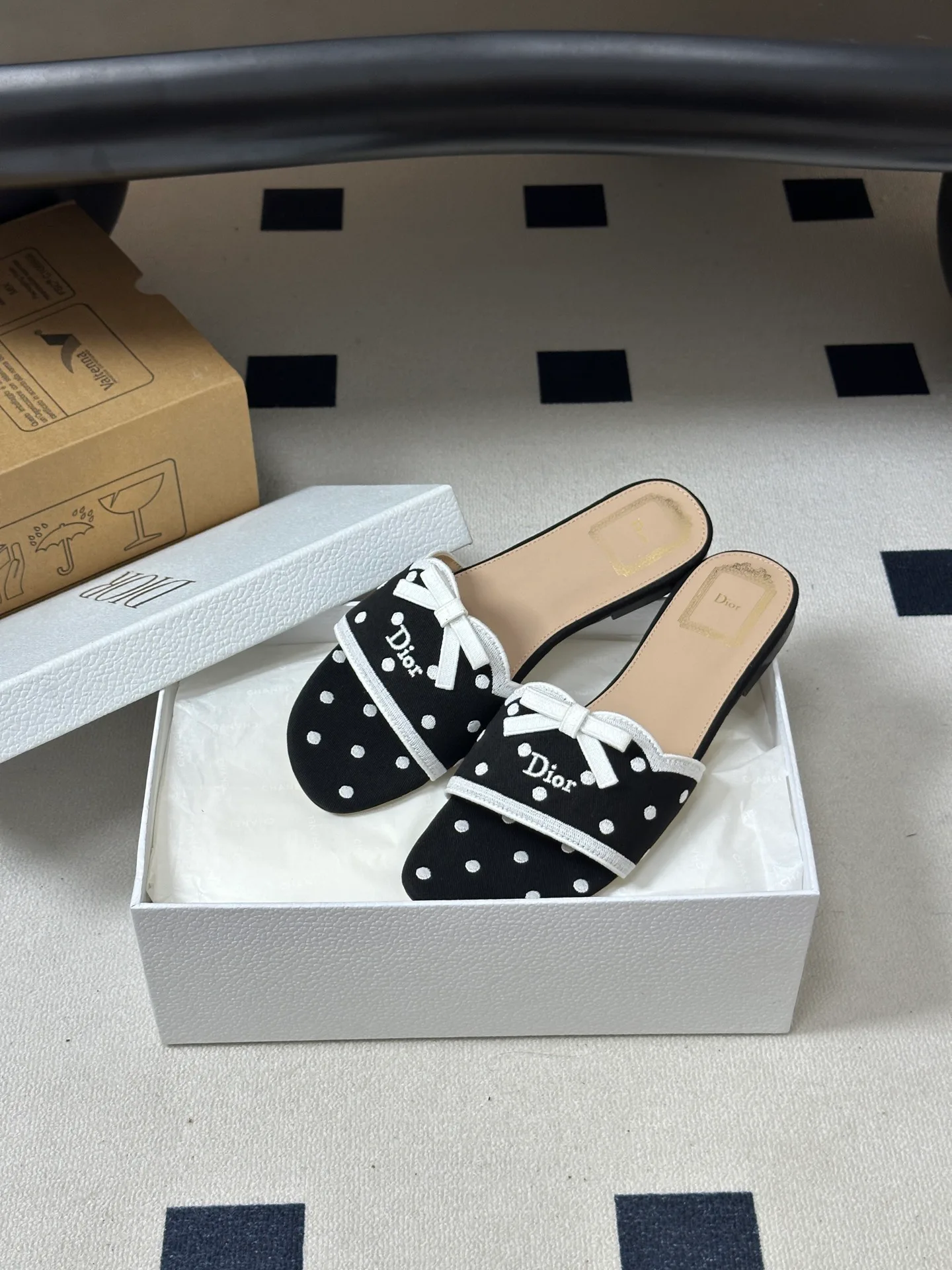 Шлепанцы Женские Christian Dior 18034779