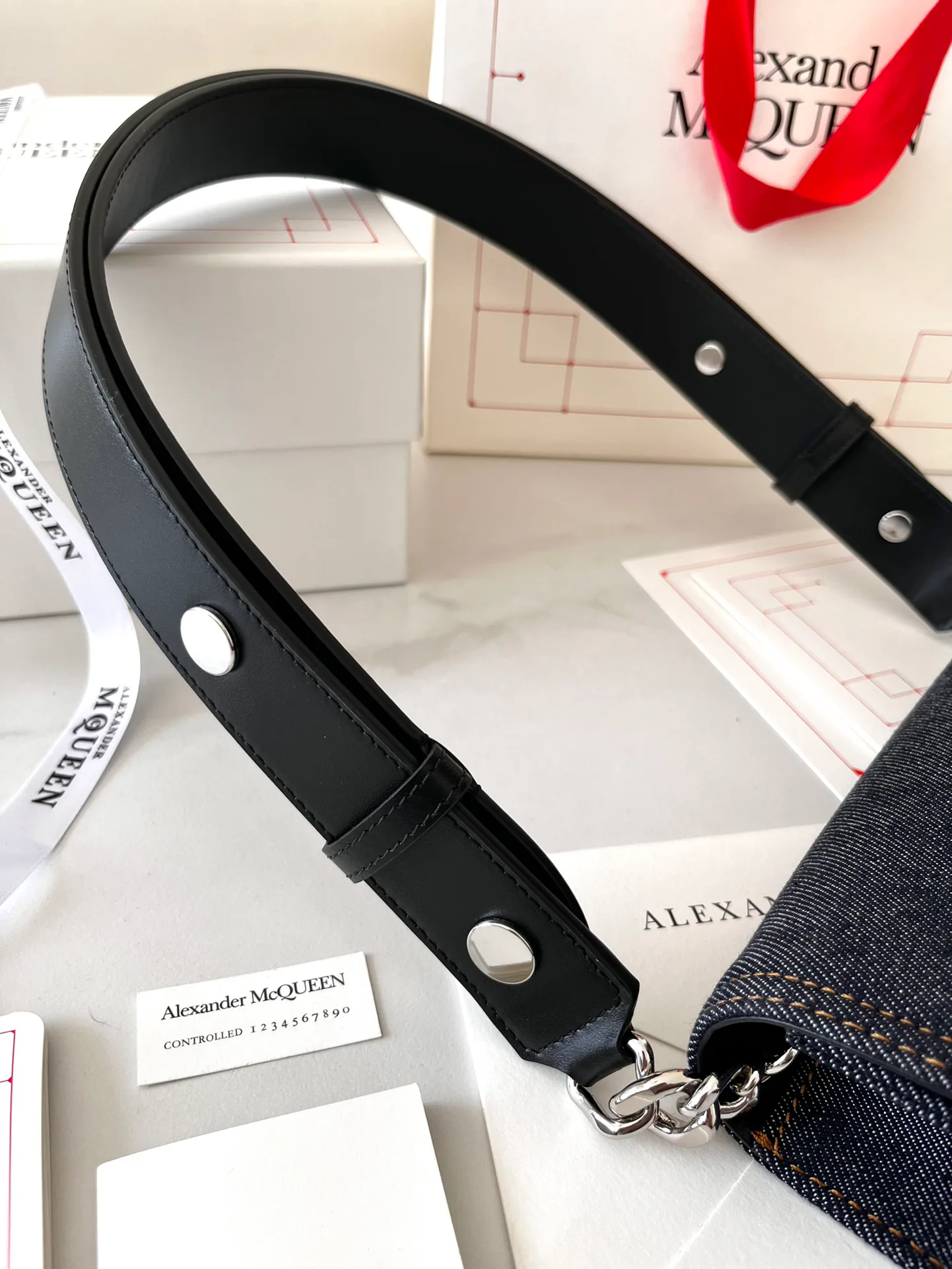 Классические Сумки Женские Alexander Mcqueen 11472486