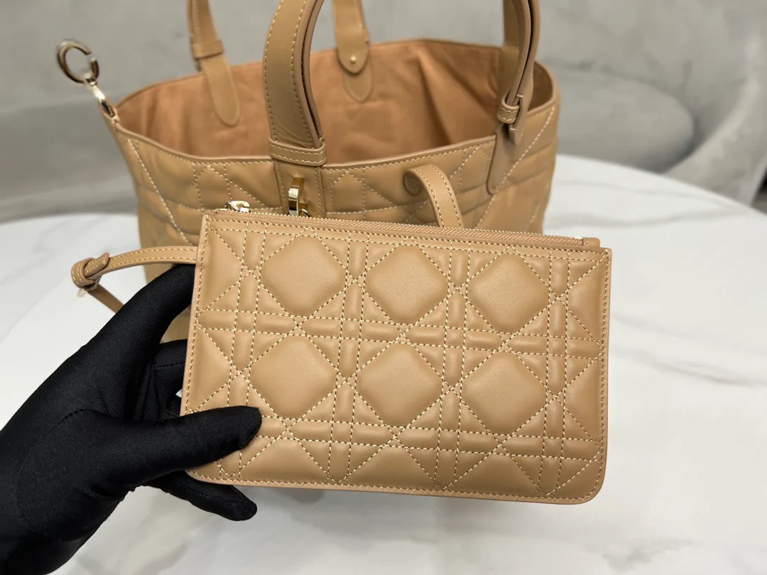 Классические Сумки Женские Christian Dior 11775942
