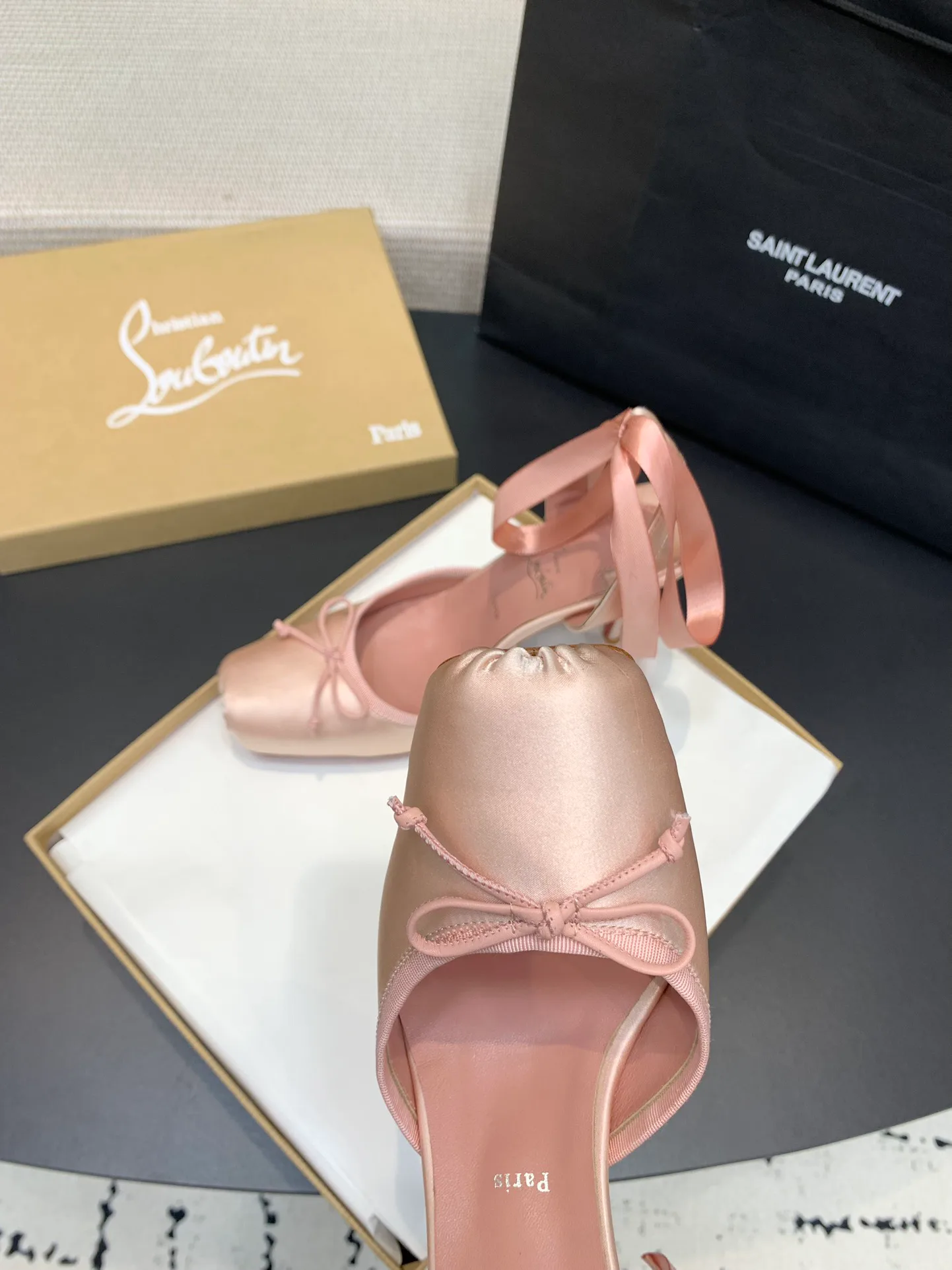 Туфли Женские Christian Louboutin 17132