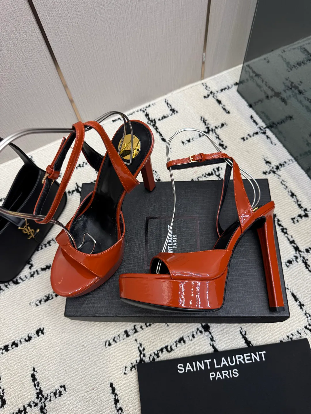 Босоножки Женские Saint Laurent 18049018