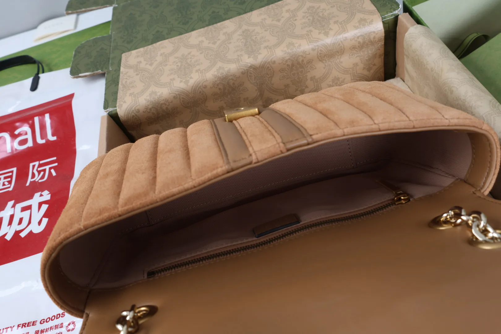 Классические Сумки Женские Gucci 18004291