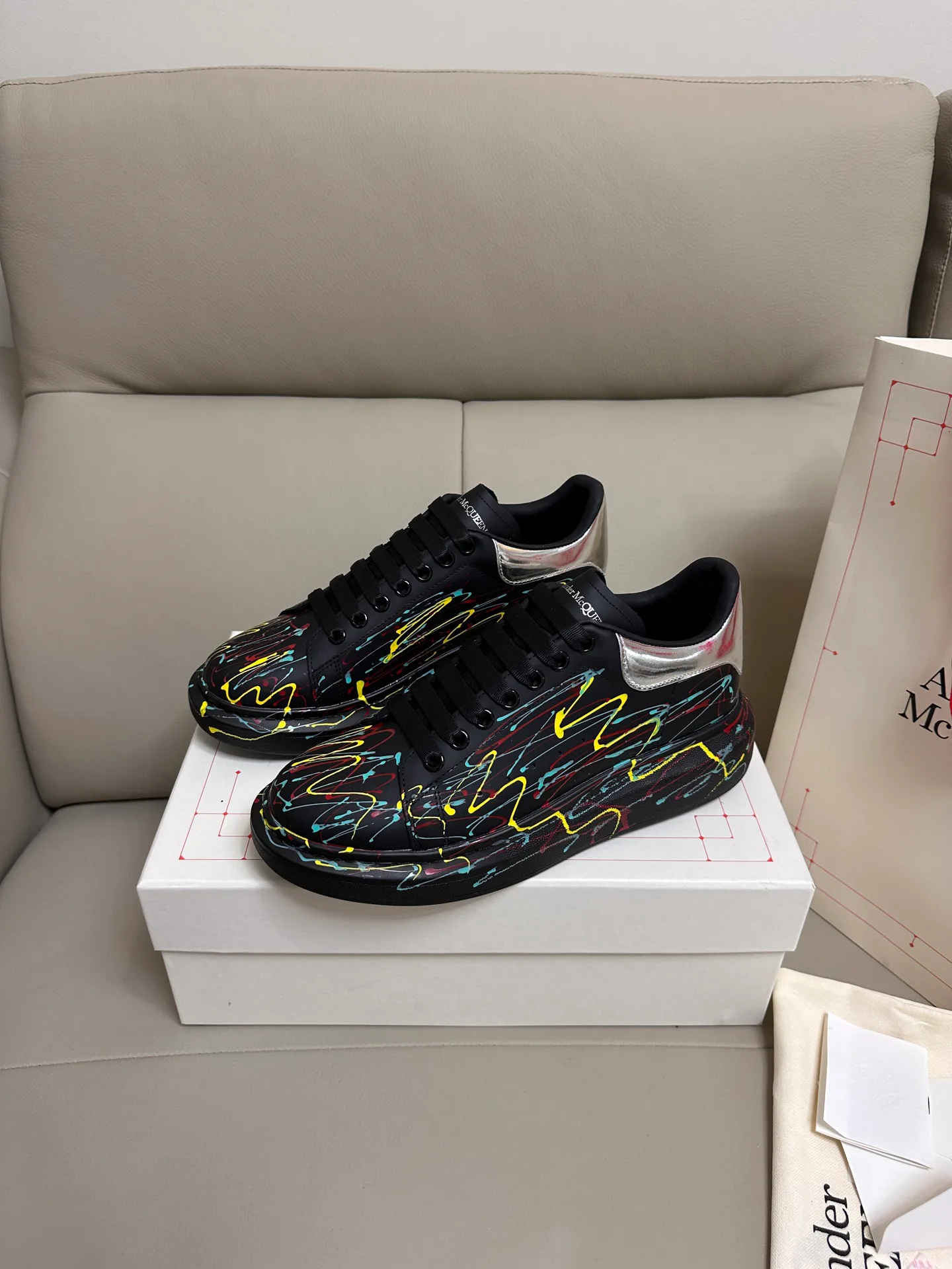 Кроссовки Женские Alexander Mcqueen 18616722