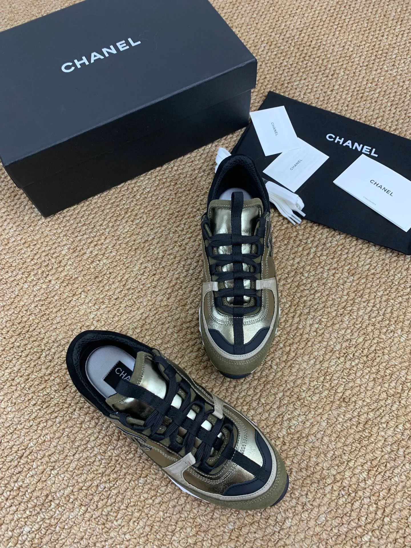 Кроссовки Женские Chanel 17545244