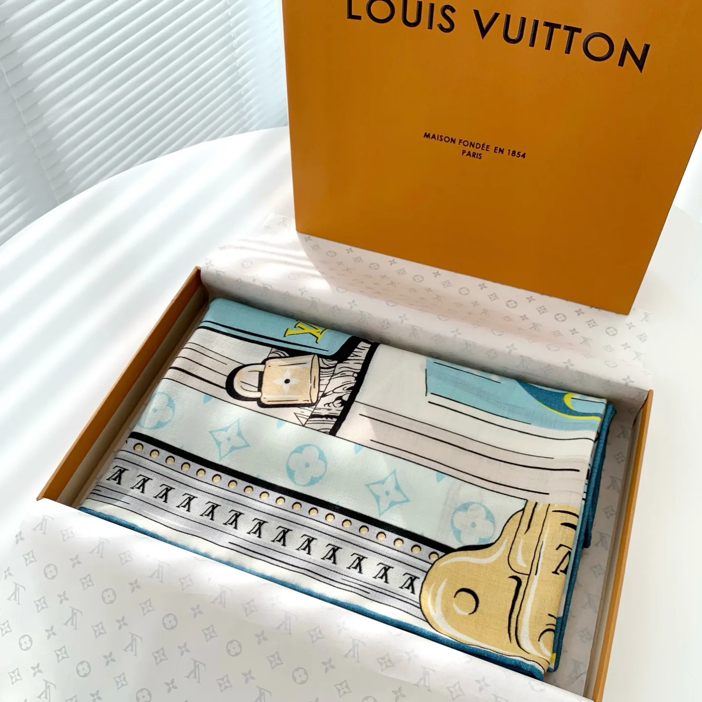 Шарфы Louis Vuitton 476114