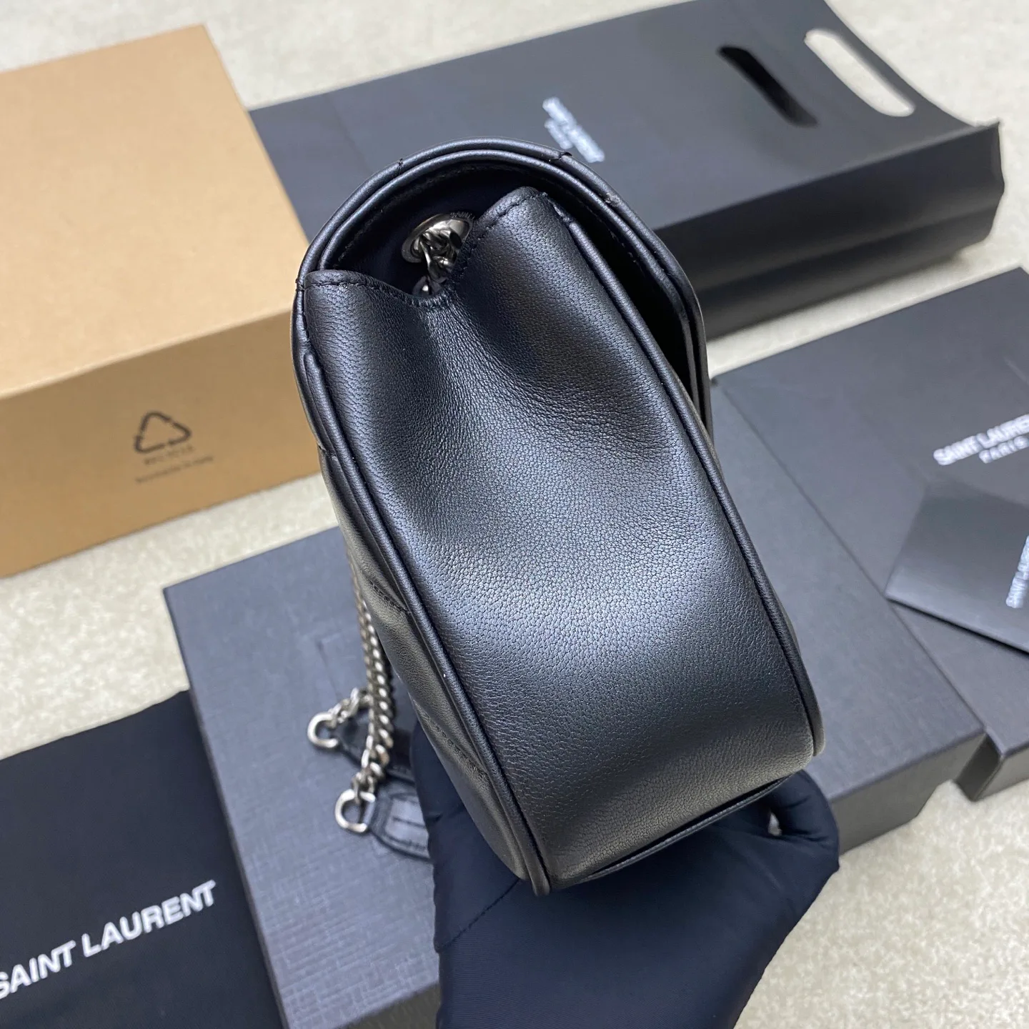 Классические Сумки Женские Saint Laurent 17571678