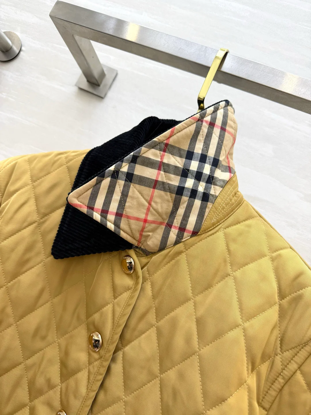 Куртки И Пуховики Женские Burberry 18478809