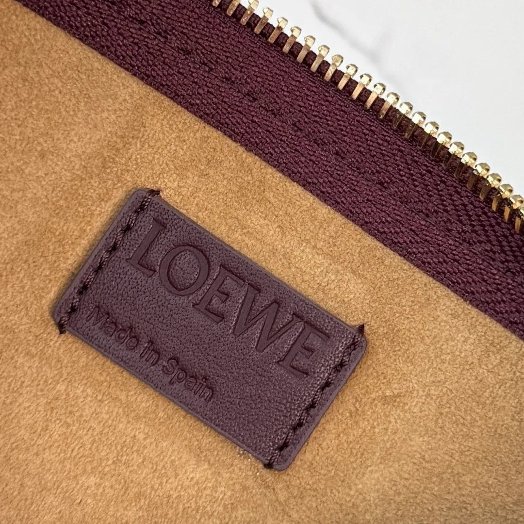 Клатчи Женские Loewe 11939135