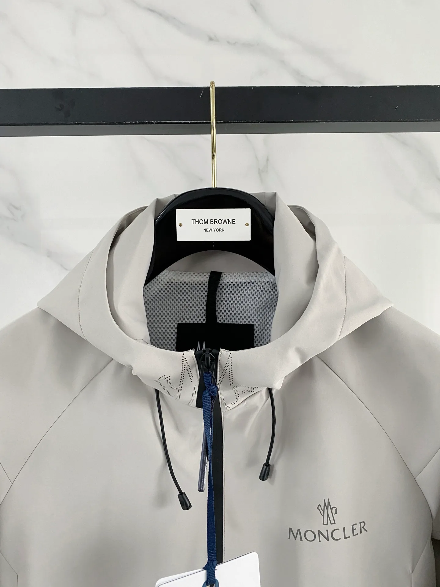 Куртки И Пуховики Мужские Moncler 10610751