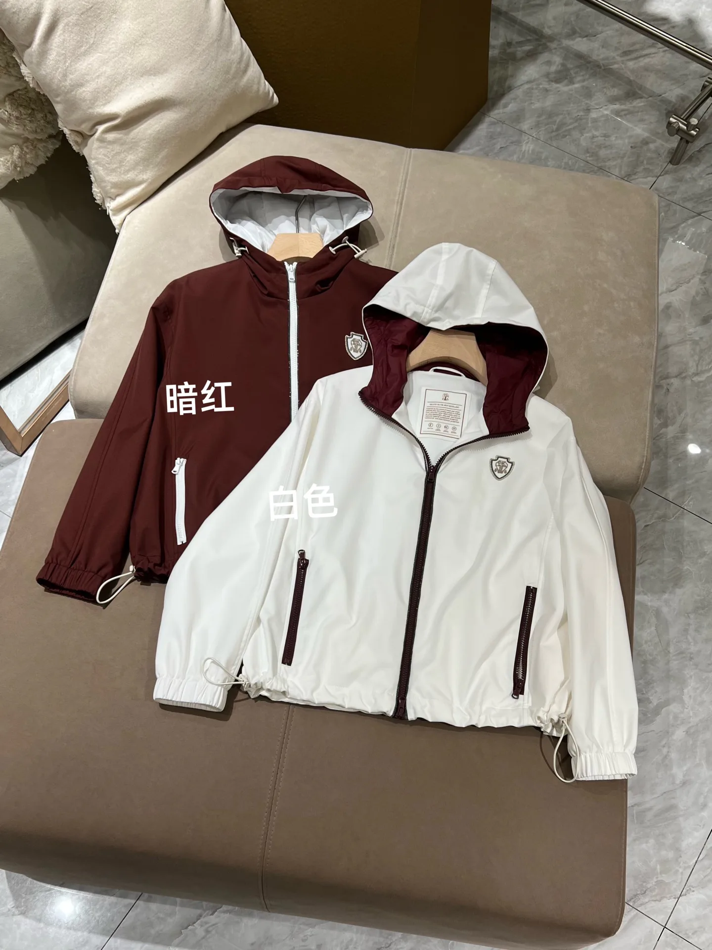 Куртки И Пуховики Женские Brunello Cucinelli 10981617