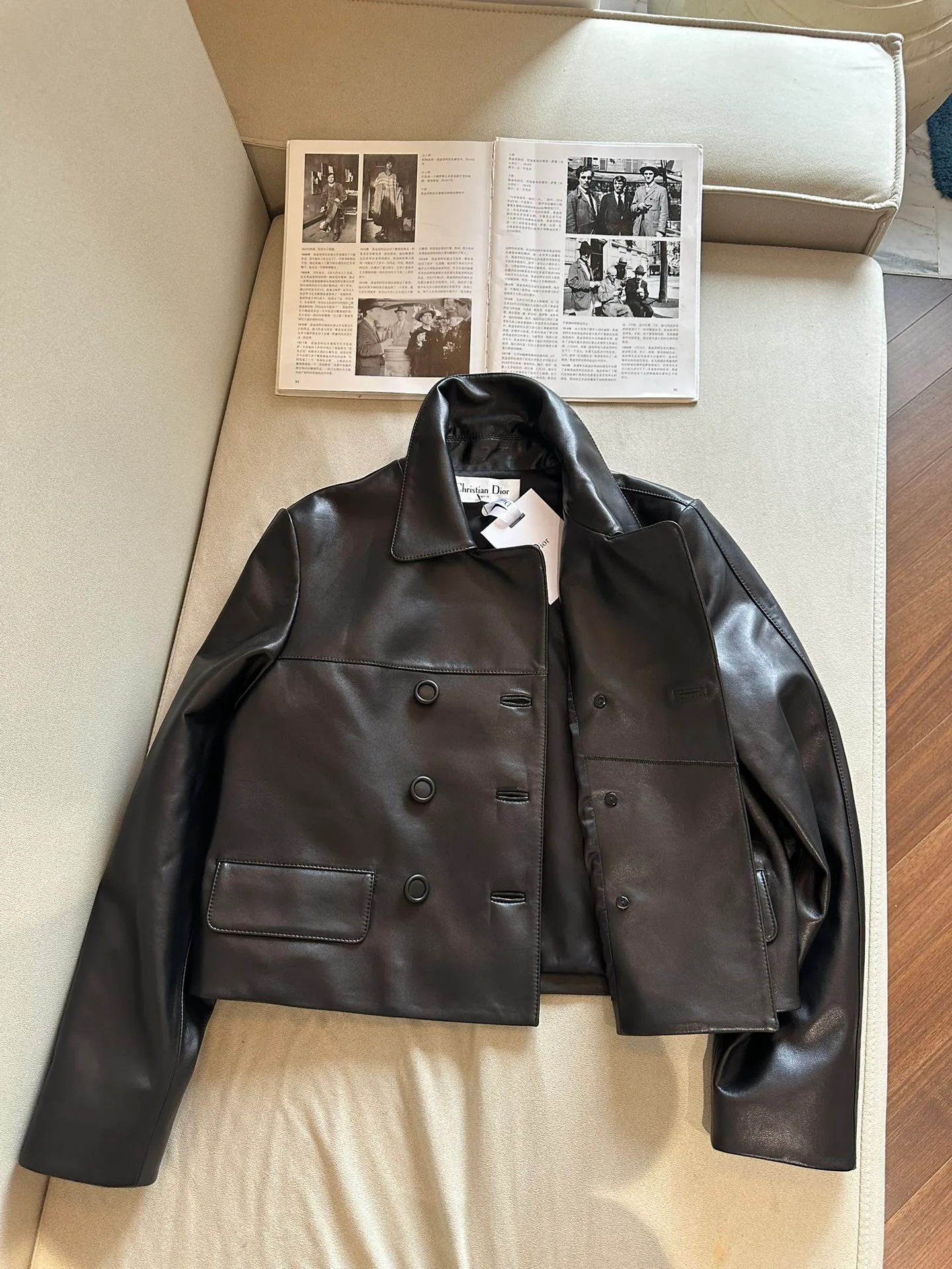 Кожаные Куртки И Дублёнки Женские Christian Dior 2657380