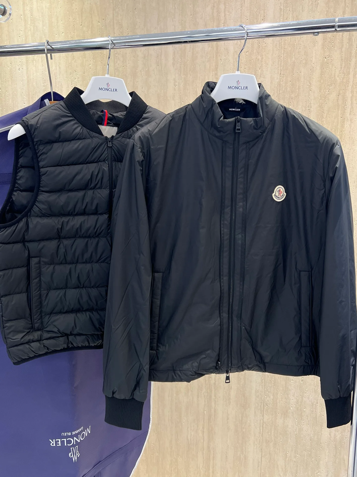 Куртки И Пуховики Женские Moncler 18264467