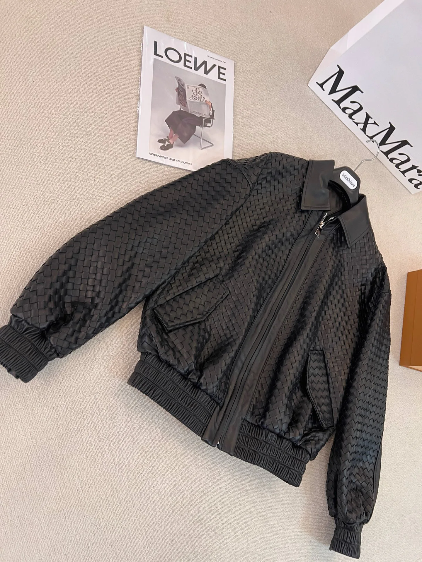 Кожаные Куртки И Дублёнки Женские Bottega Veneta 18064685