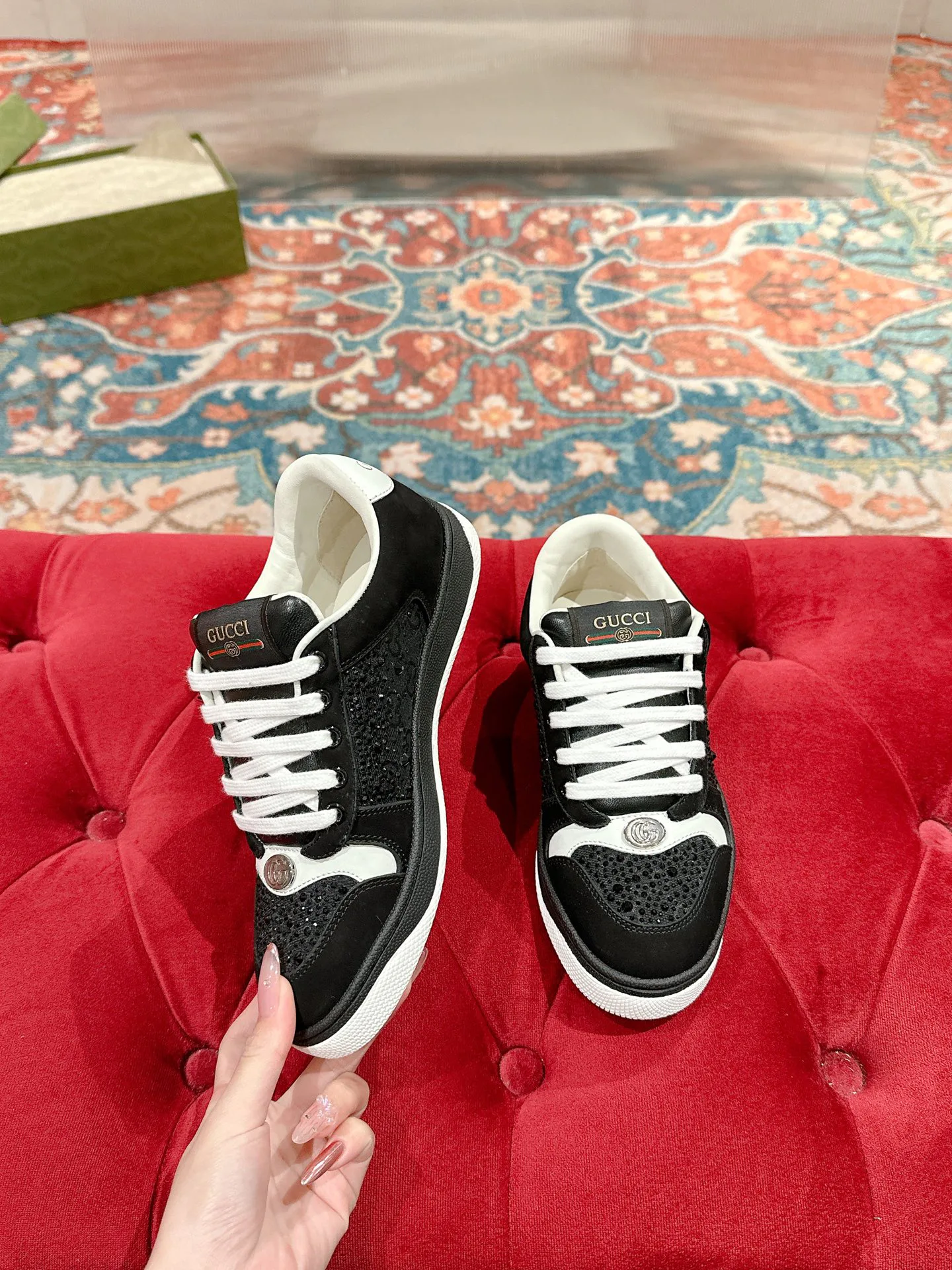 Кроссовки Женские Gucci 17956652
