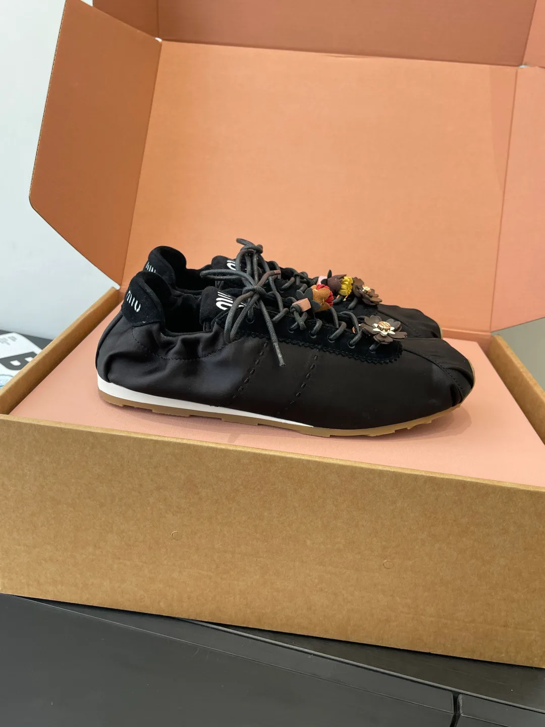 Кроссовки Женские Miu Miu 1857191