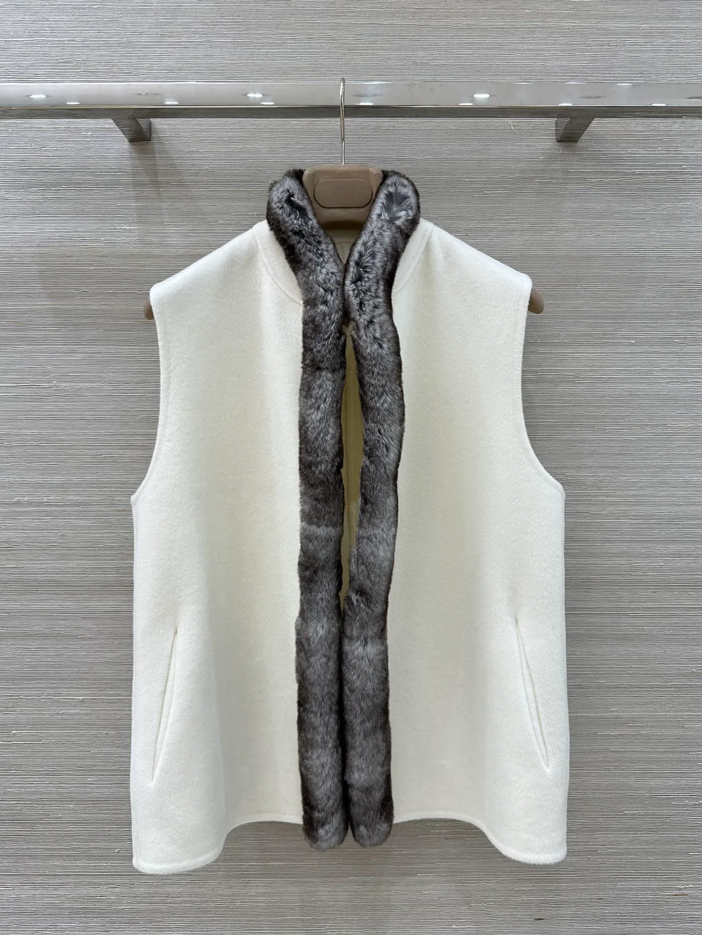 Жилеты Женские Loro Piana 3721609