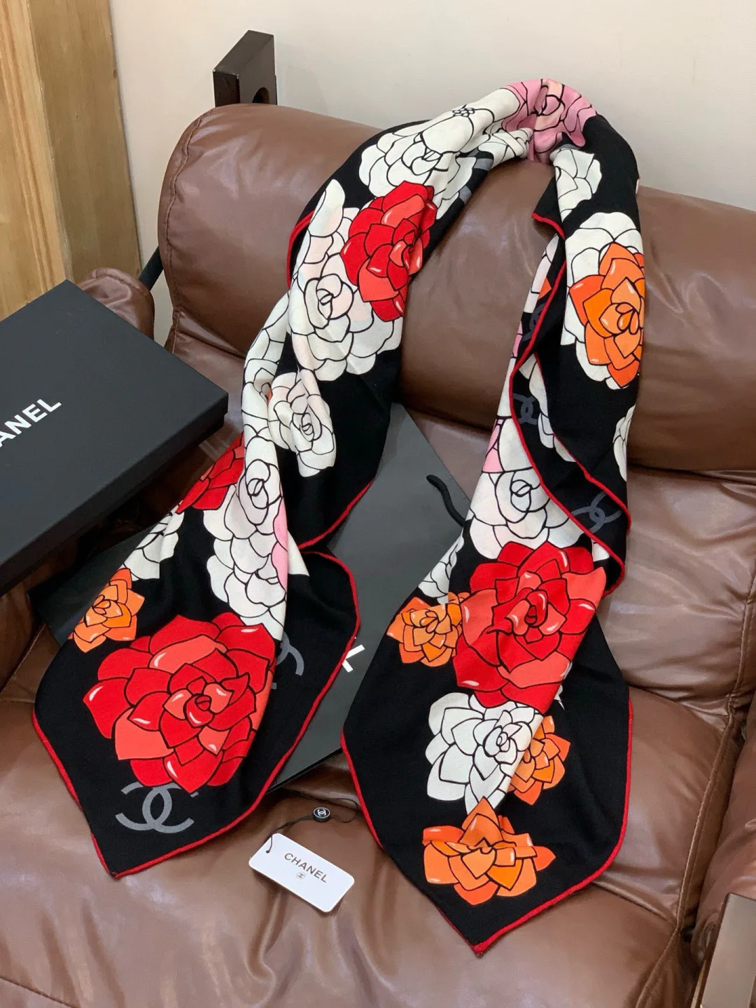 Платки Chanel 10114529