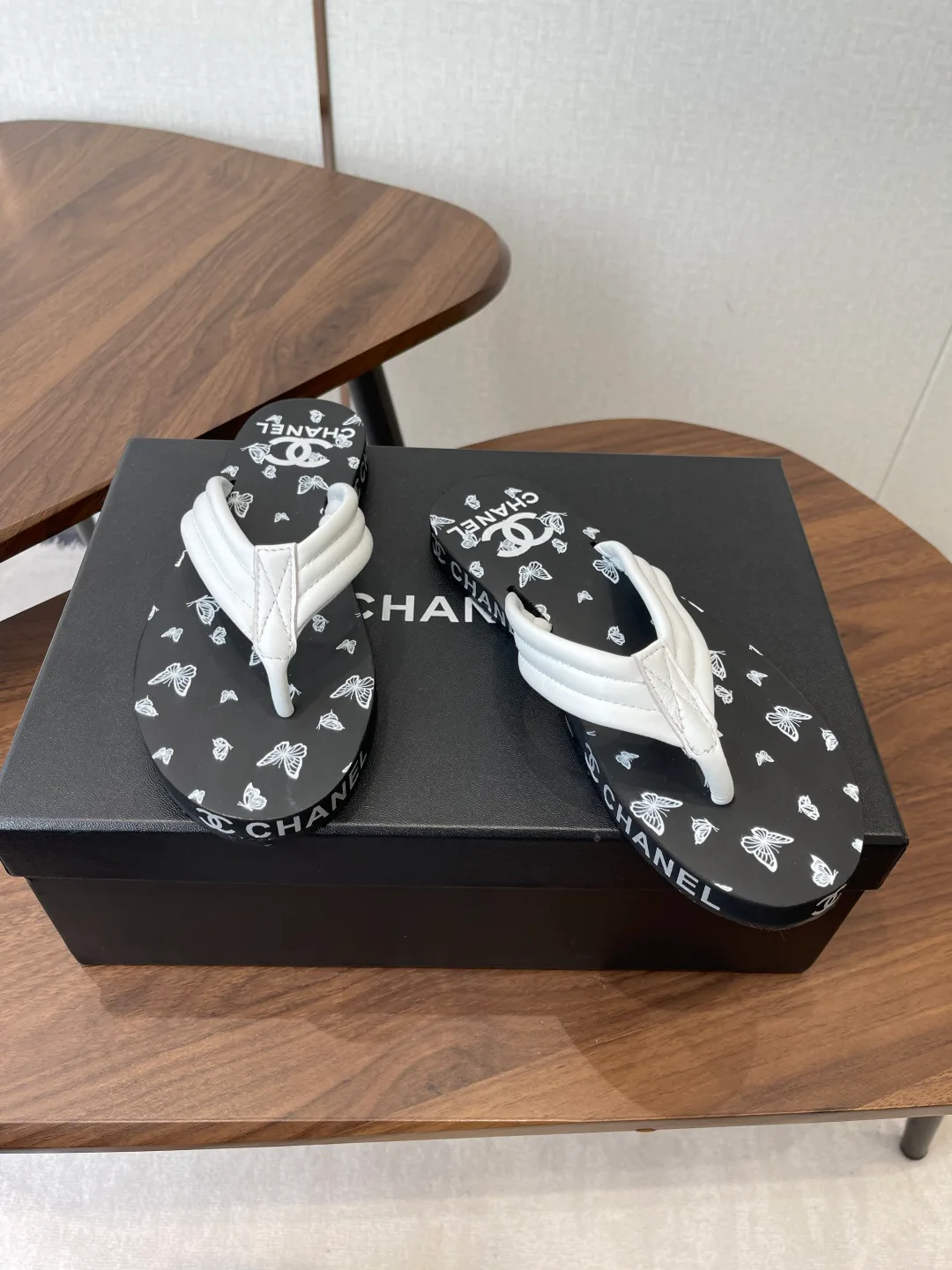 Шлепанцы Женские Chanel 11350604