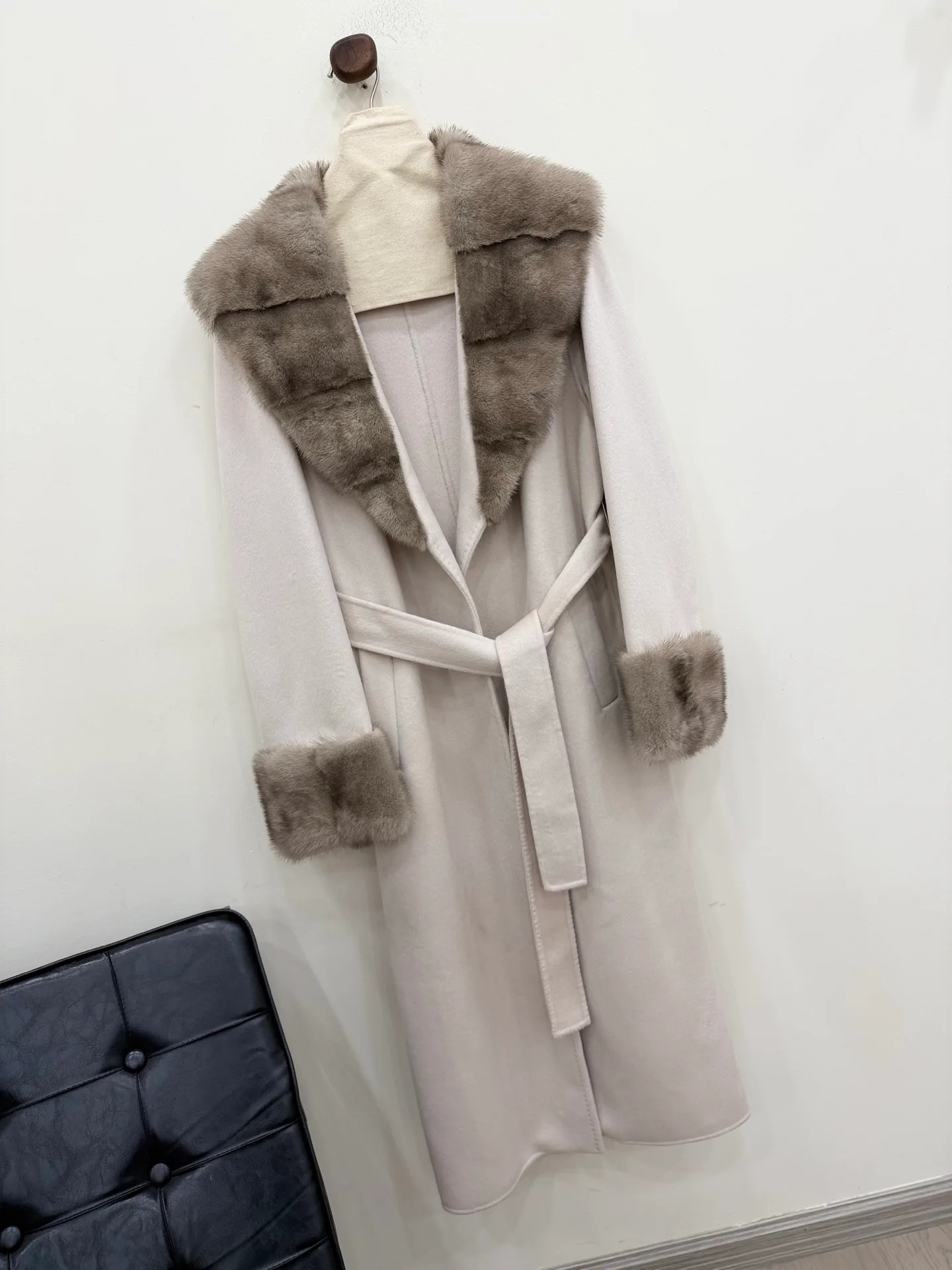 Пальто Женские Loro Piana 18770235
