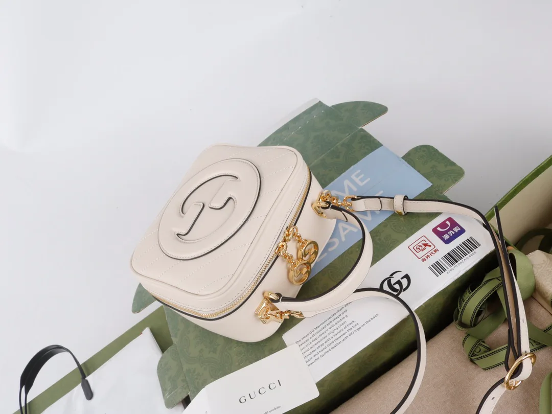 Классические Сумки Женские Gucci 18005067