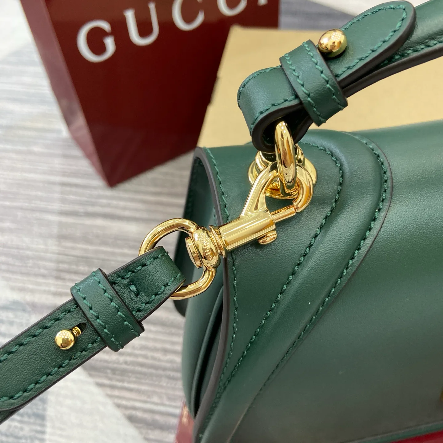 Сумки На Ремне Женские Gucci 691386