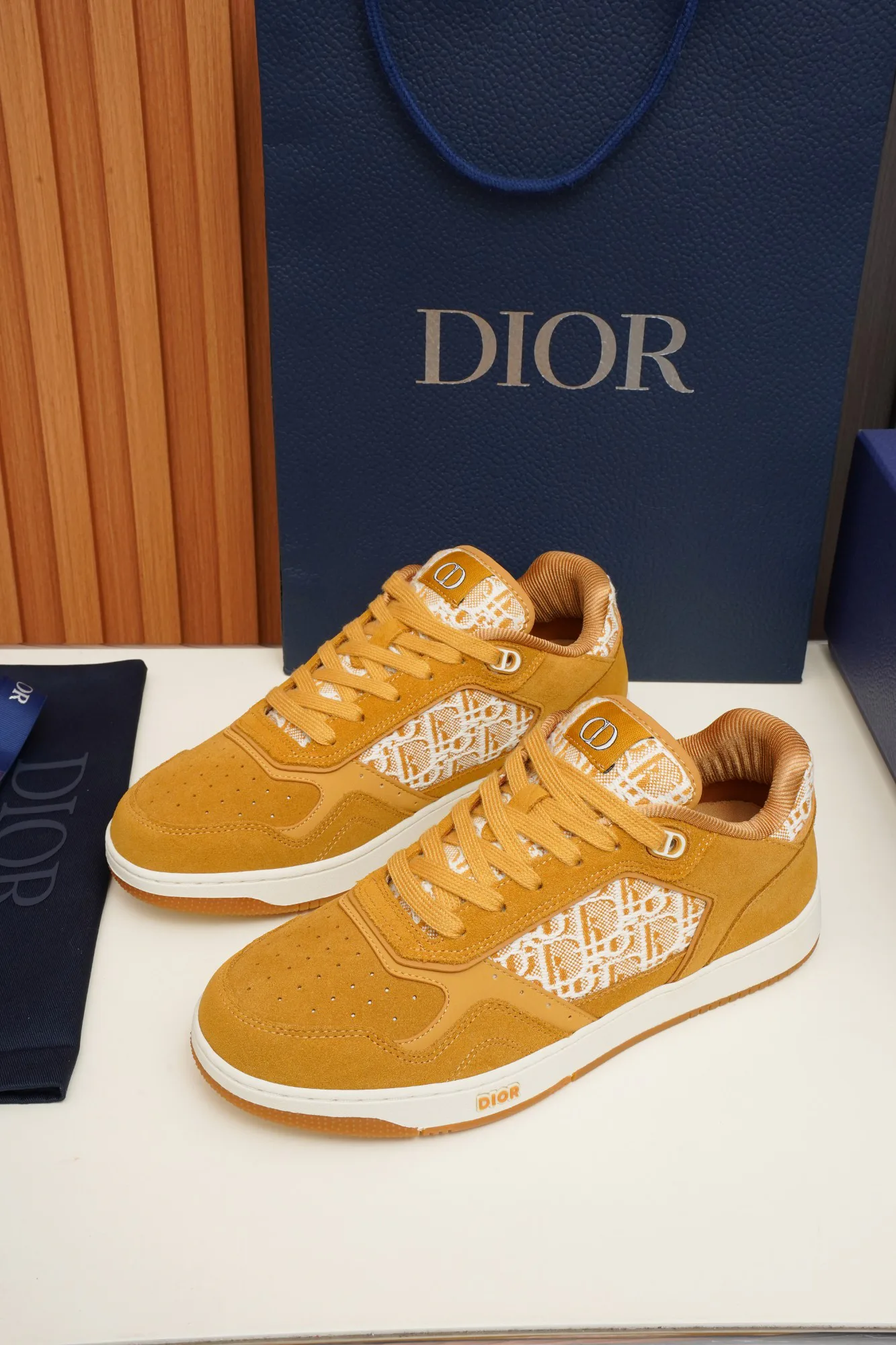 Кроссовки Женские Christian Dior 17088367