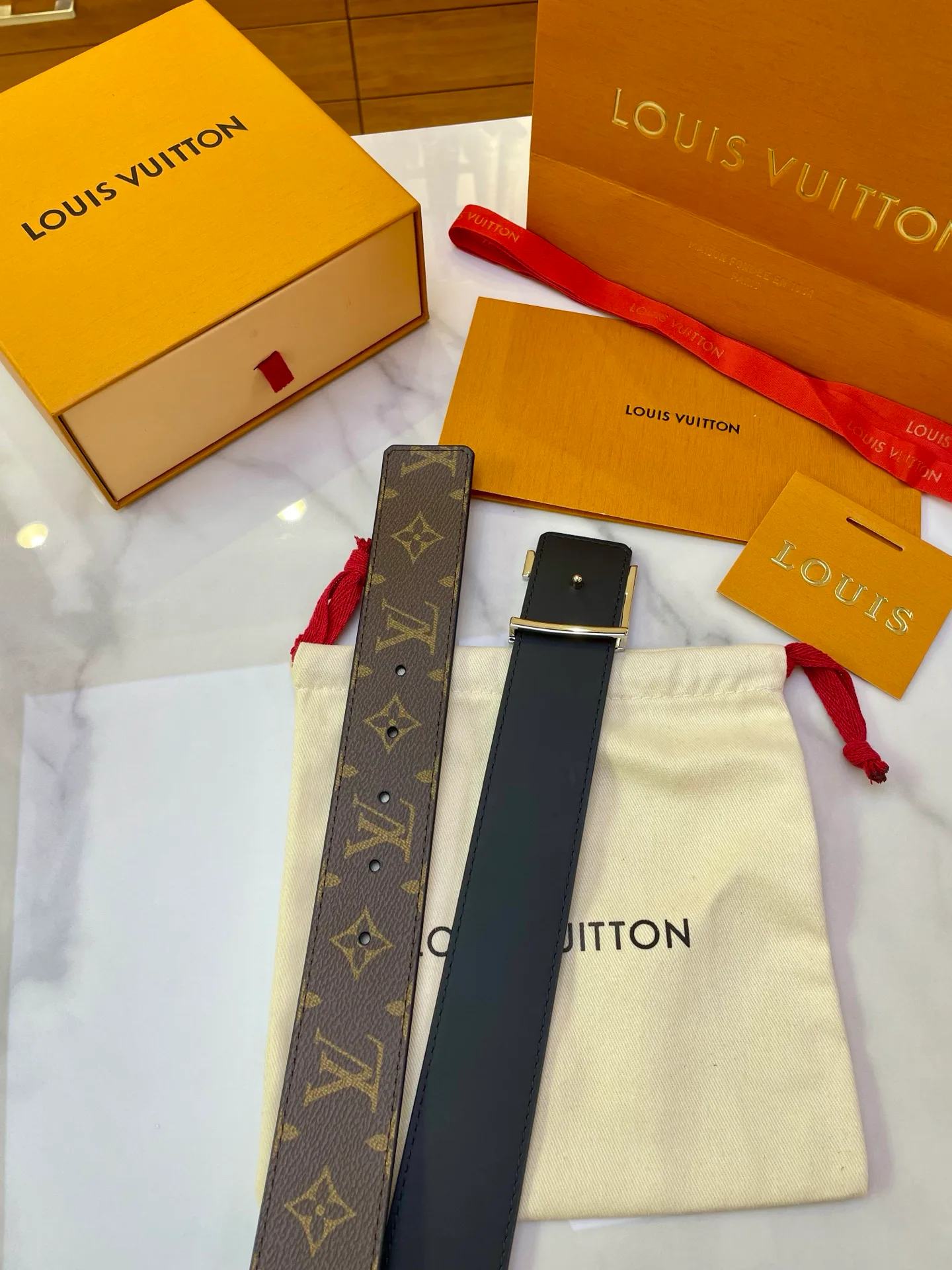 Ремни Louis Vuitton 11216327