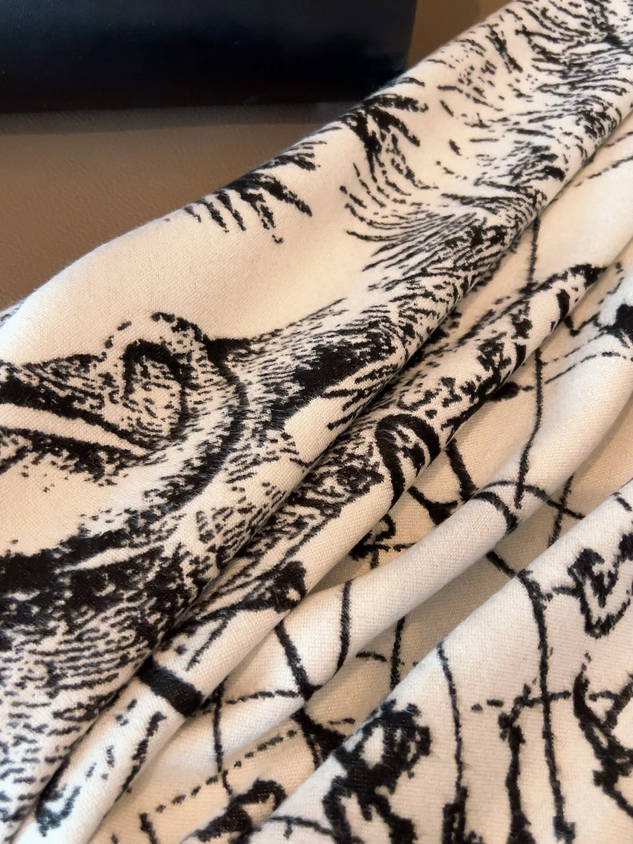 Шарфы Christian Dior 18322634