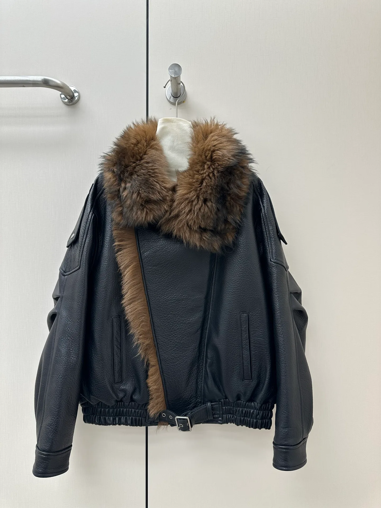 Кожаные Куртки И Дублёнки Женские Saint Laurent 19213533