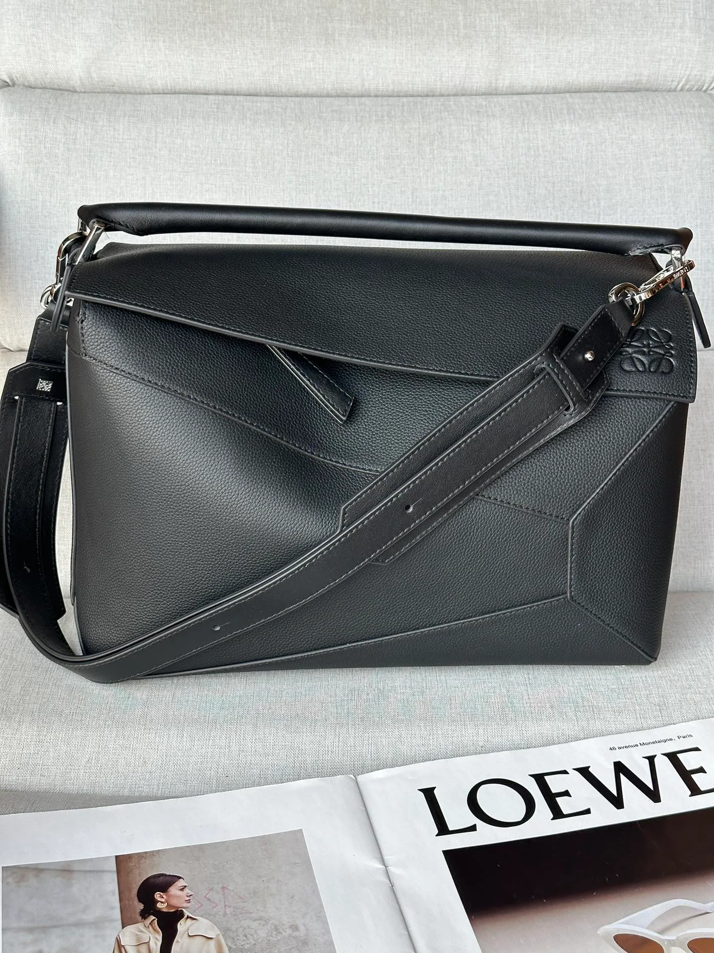 Классические Сумки Женские Loewe 18177571