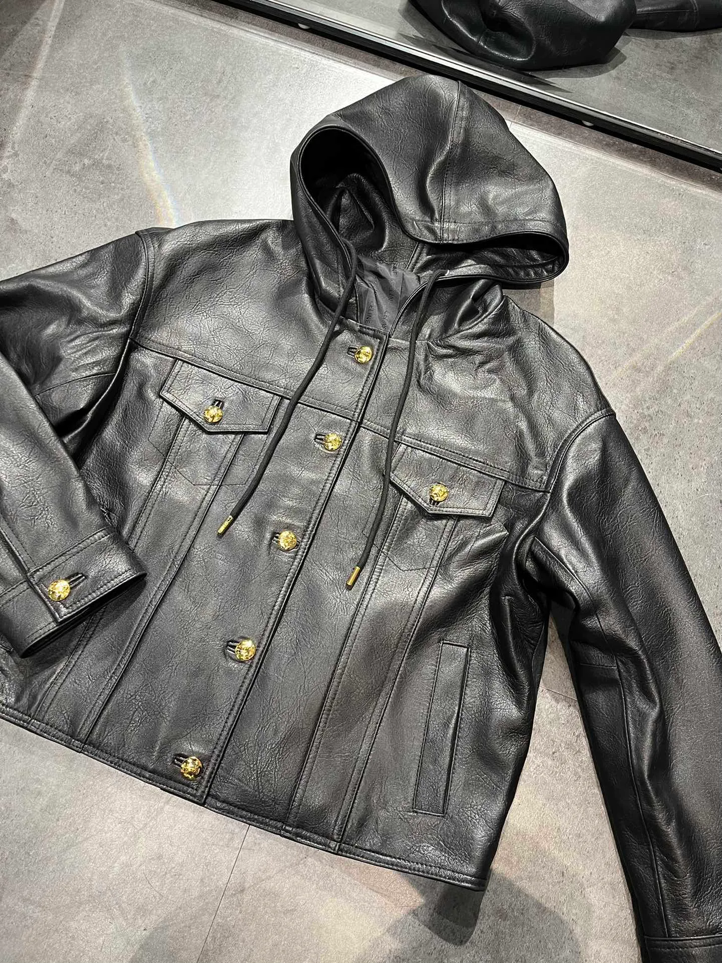 Кожаные Куртки И Дублёнки Мужские Celine 11182653