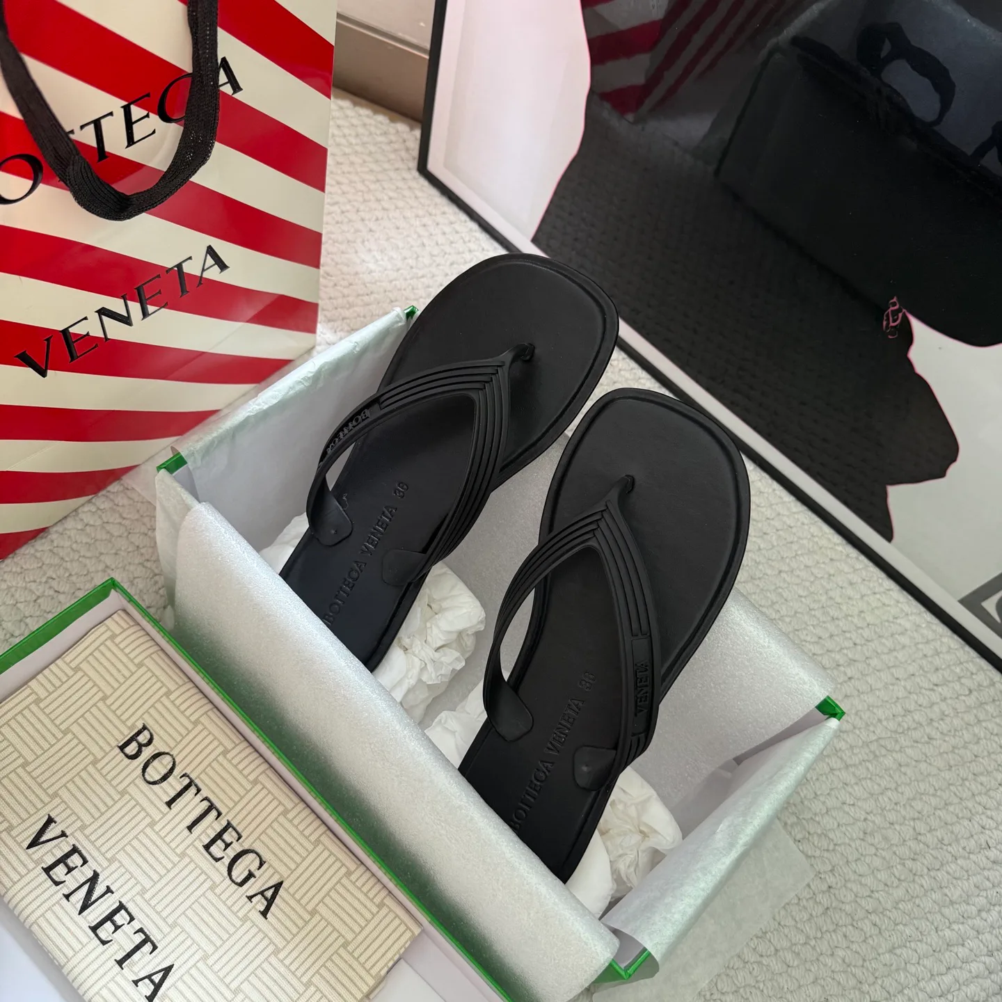 Шлепанцы Женские Bottega Veneta 17386126