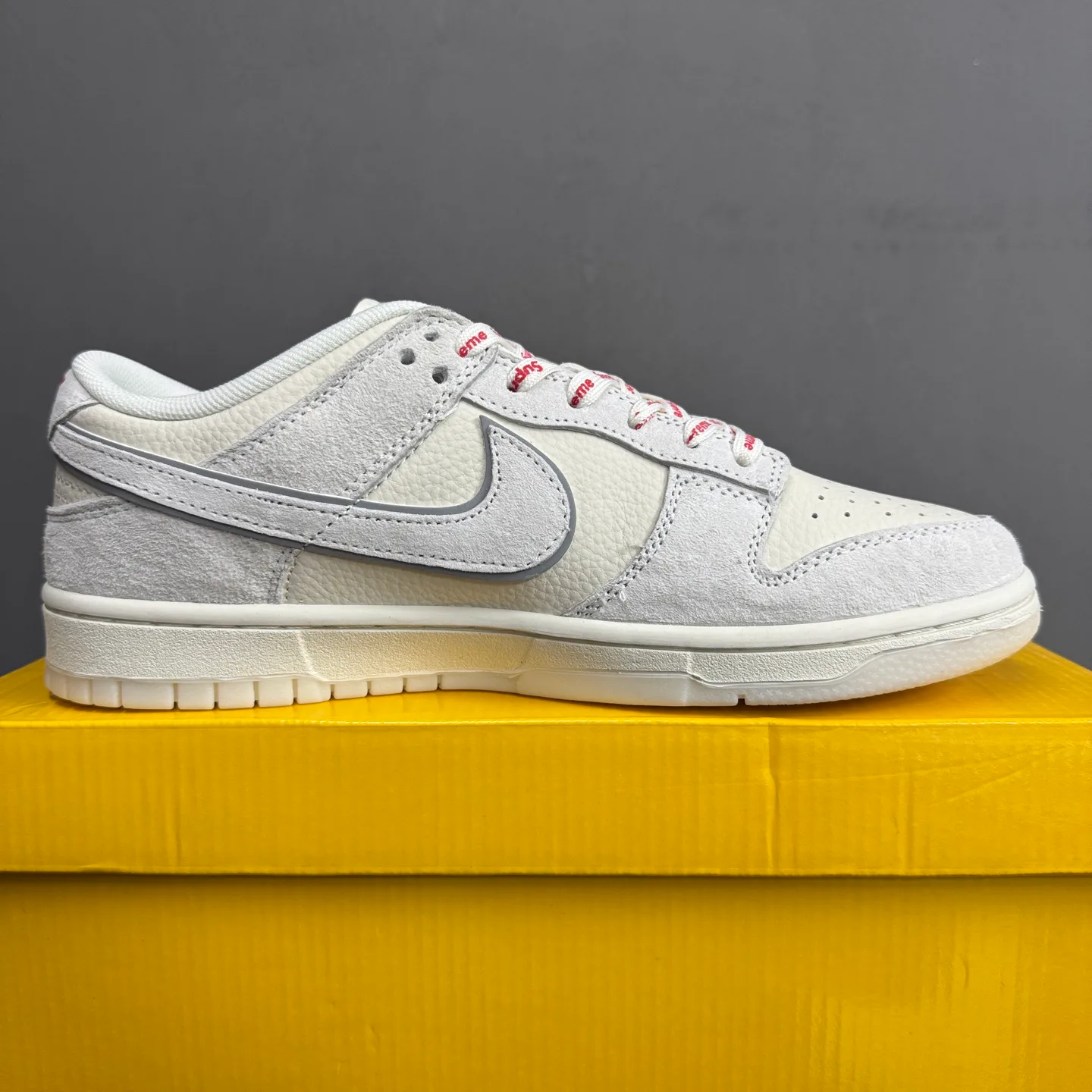 Кроссовки Женские Nike 374050