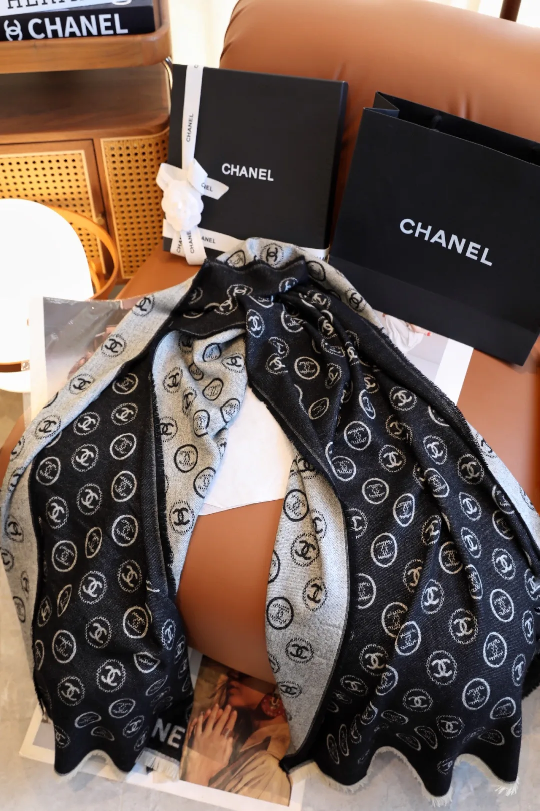 Шарфы Chanel 17869086