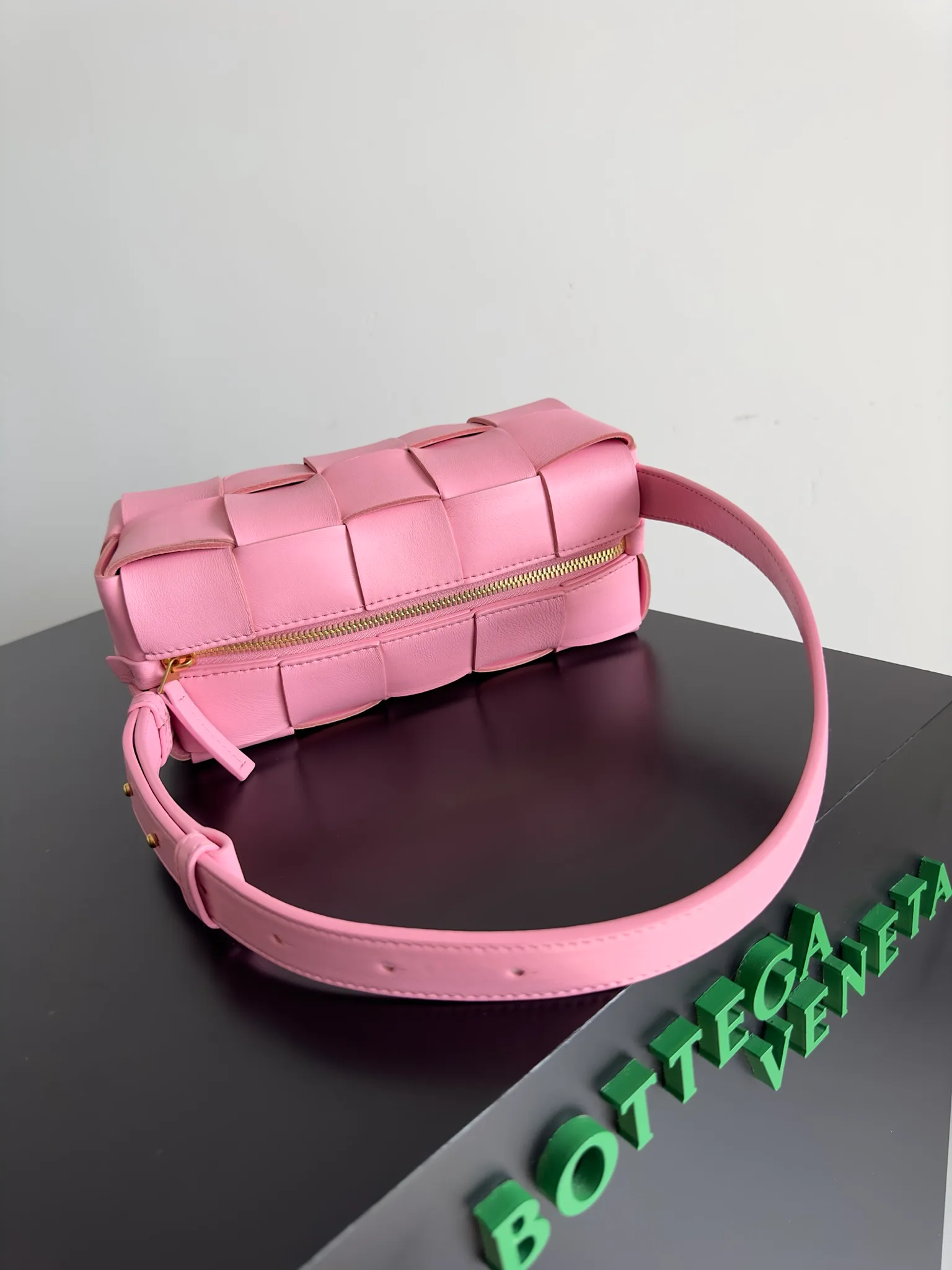 Классические Сумки Женские Bottega Veneta 18161090