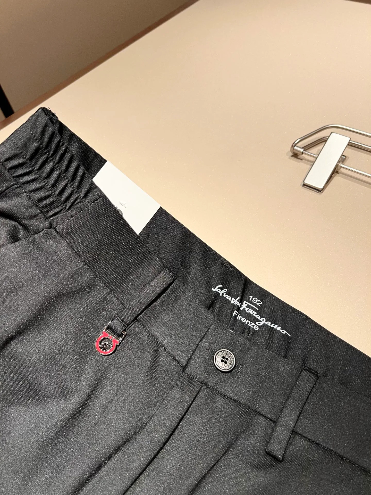 Брюки Мужские Salvatore Ferragamo 11952777