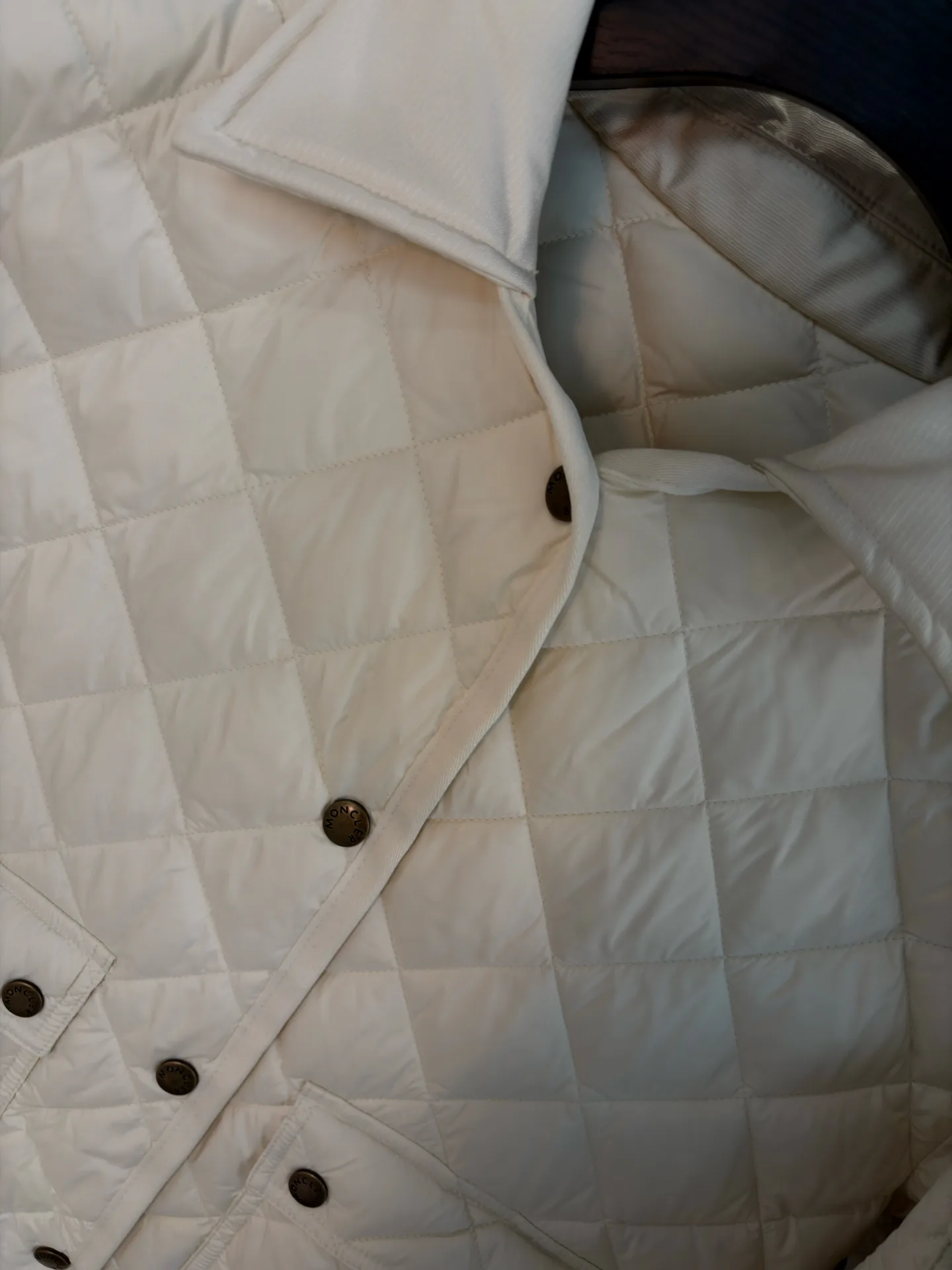 Куртки И Пуховики Женские Moncler 18600021