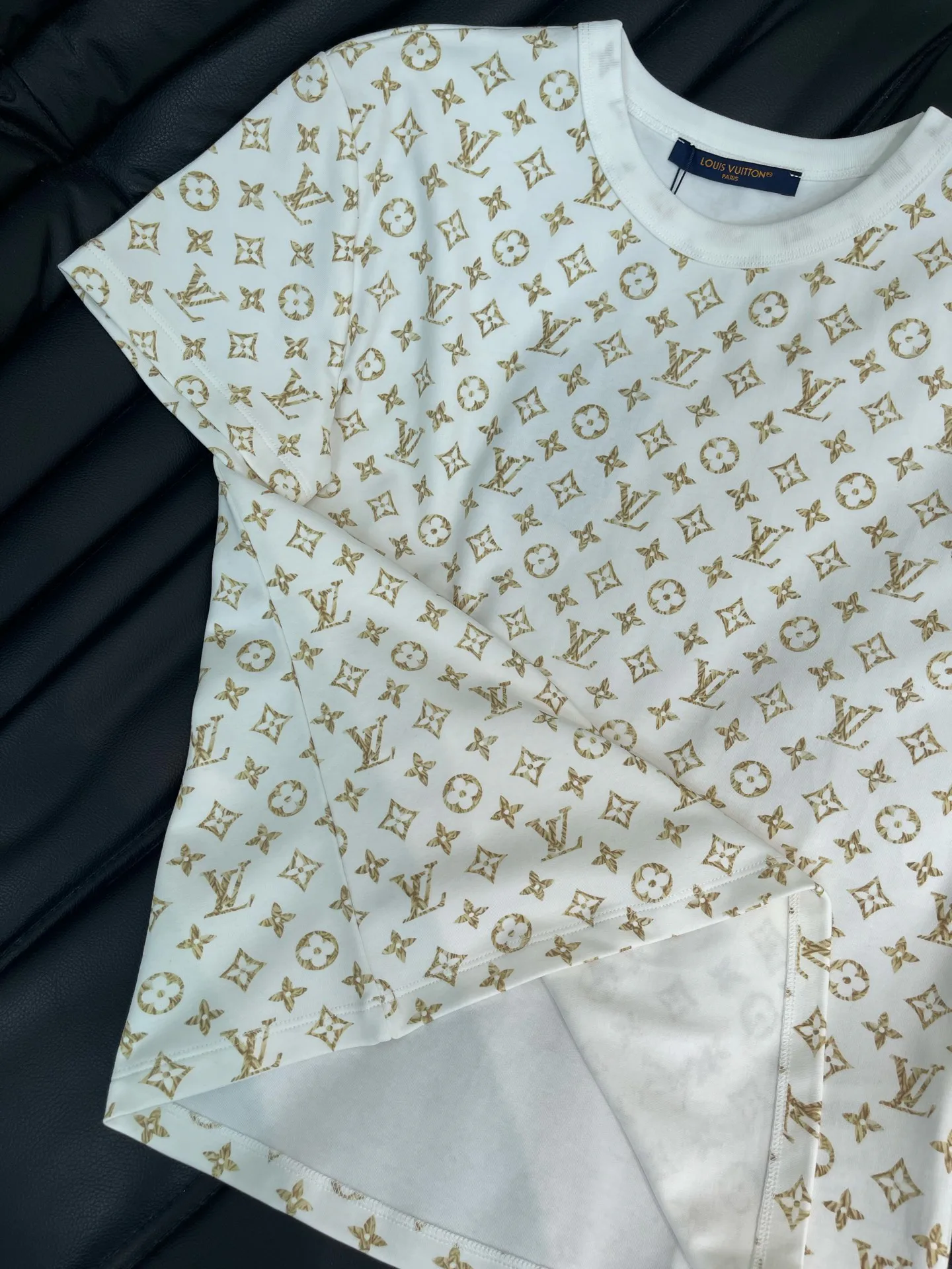 Футболки Женские Louis Vuitton 17676754