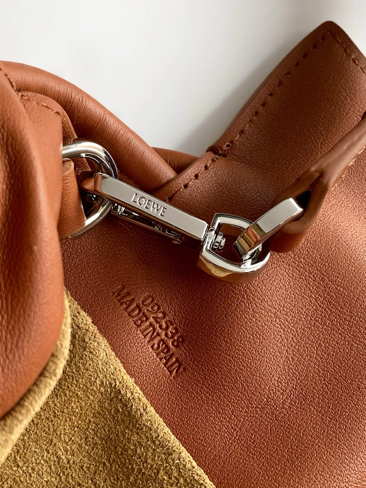 Классические Сумки Женские Loewe 10823926