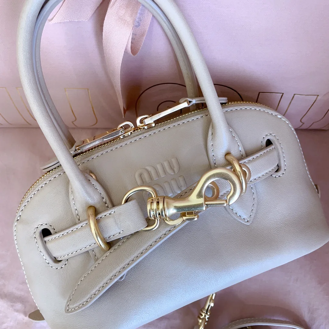 Классические Сумки Женские Miu Miu 11872256