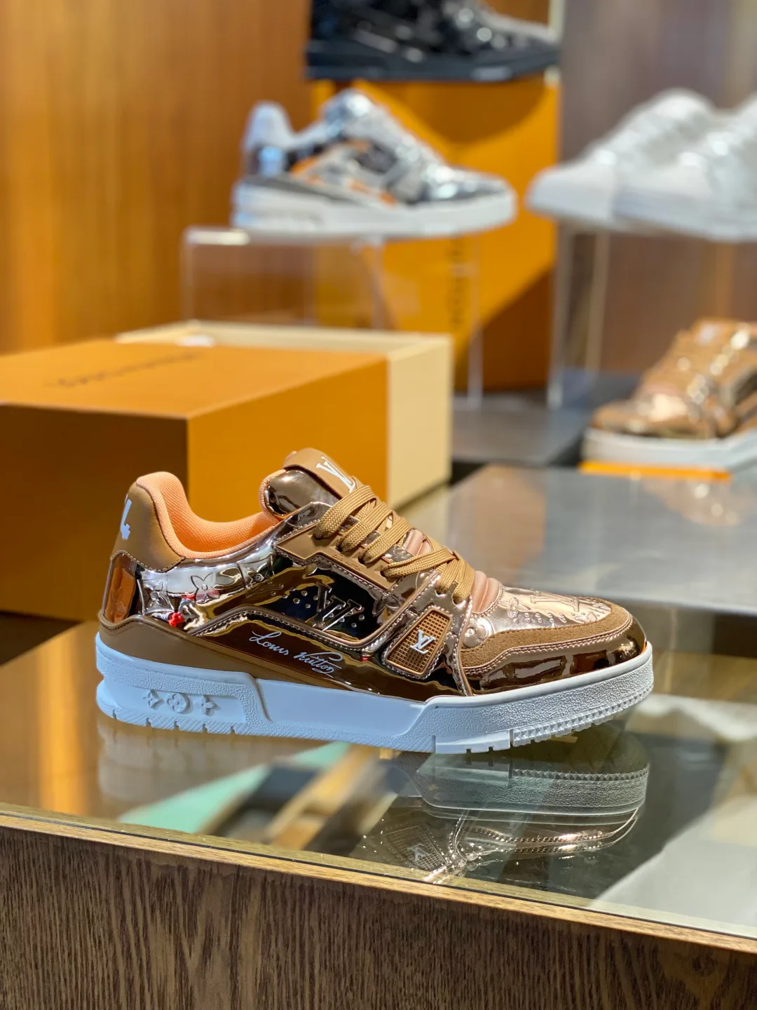 Кроссовки Женские Louis Vuitton 407638