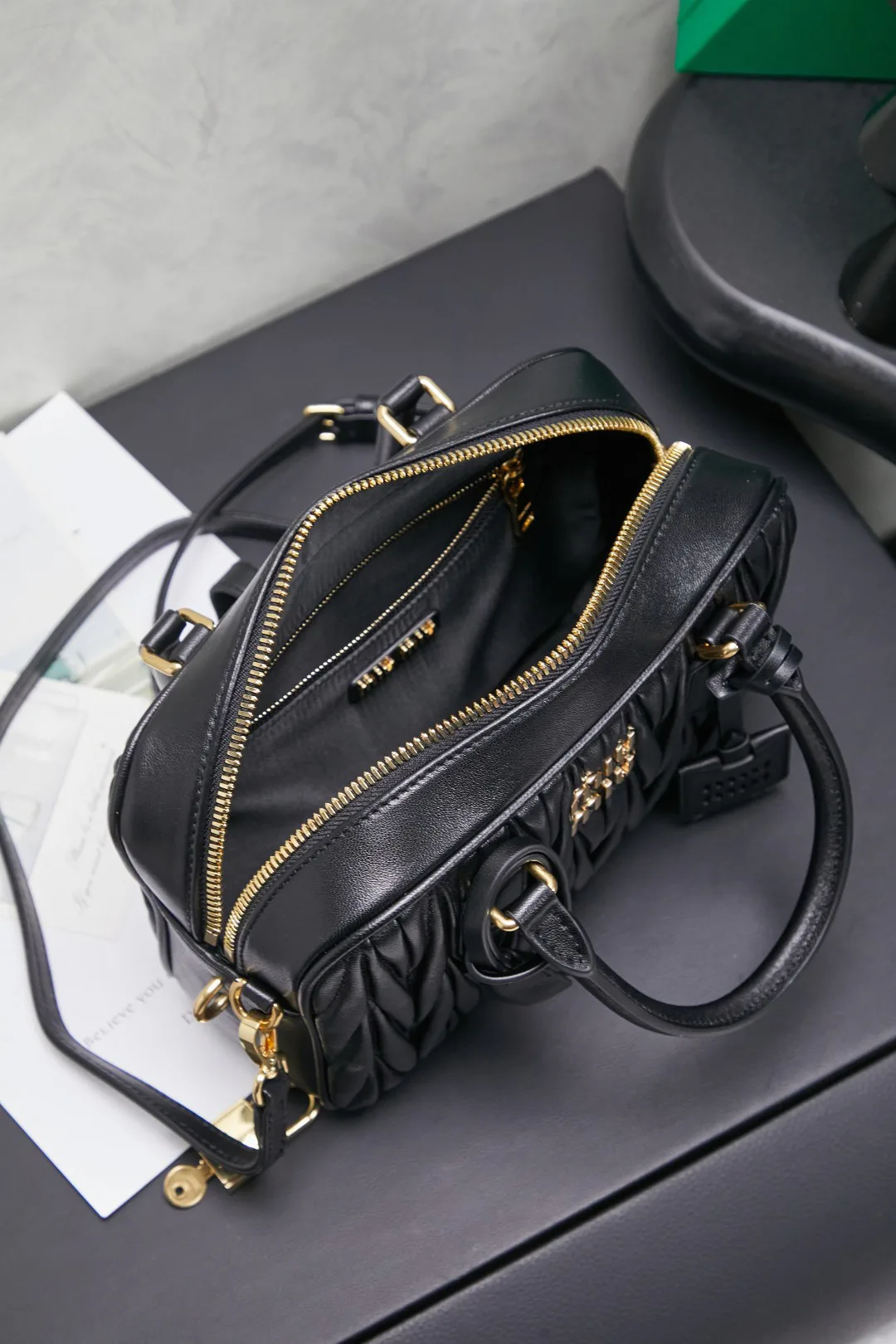 Классические Сумки Женские Miu Miu 11402767