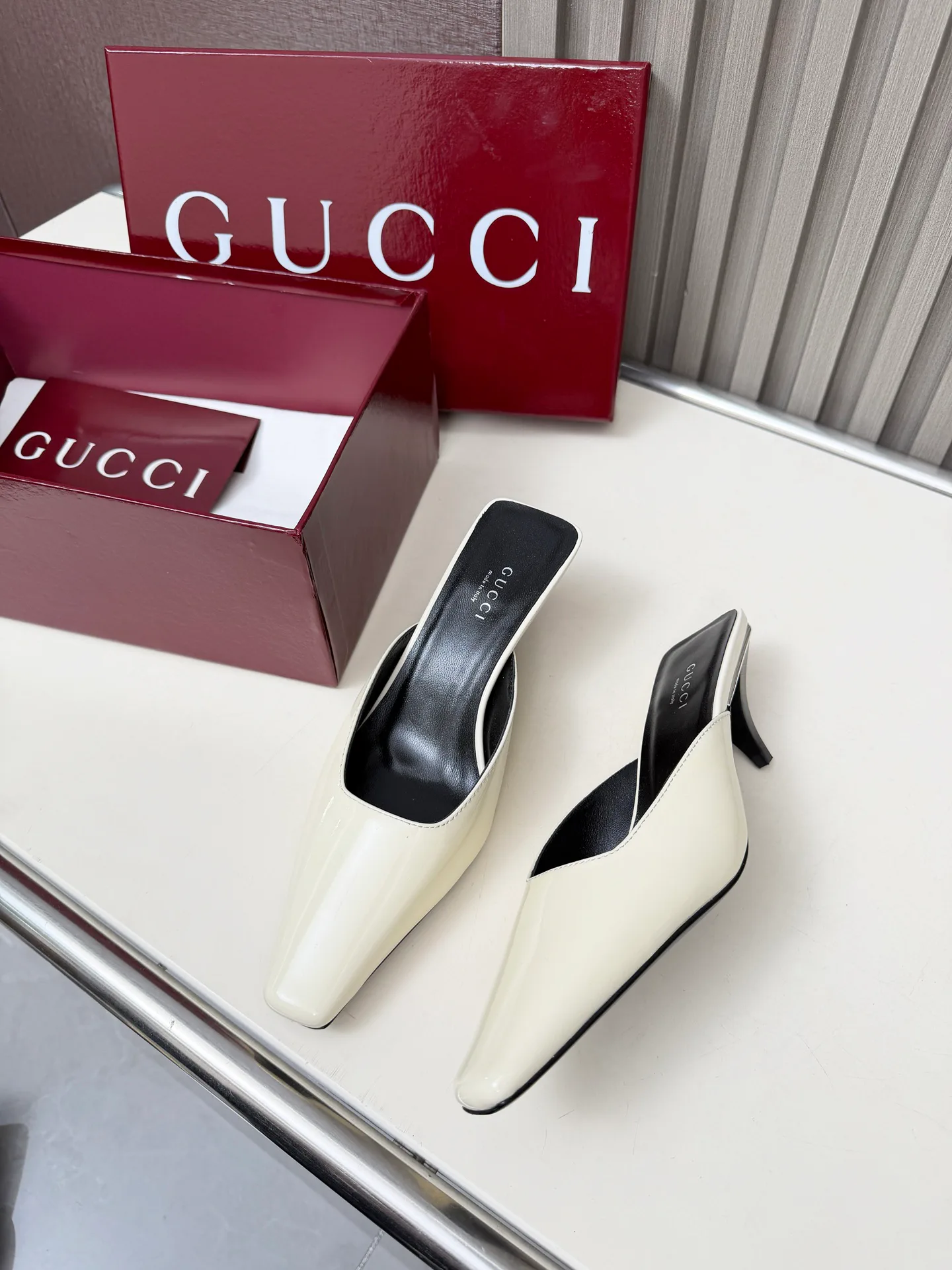 Туфли Женские Gucci 755743