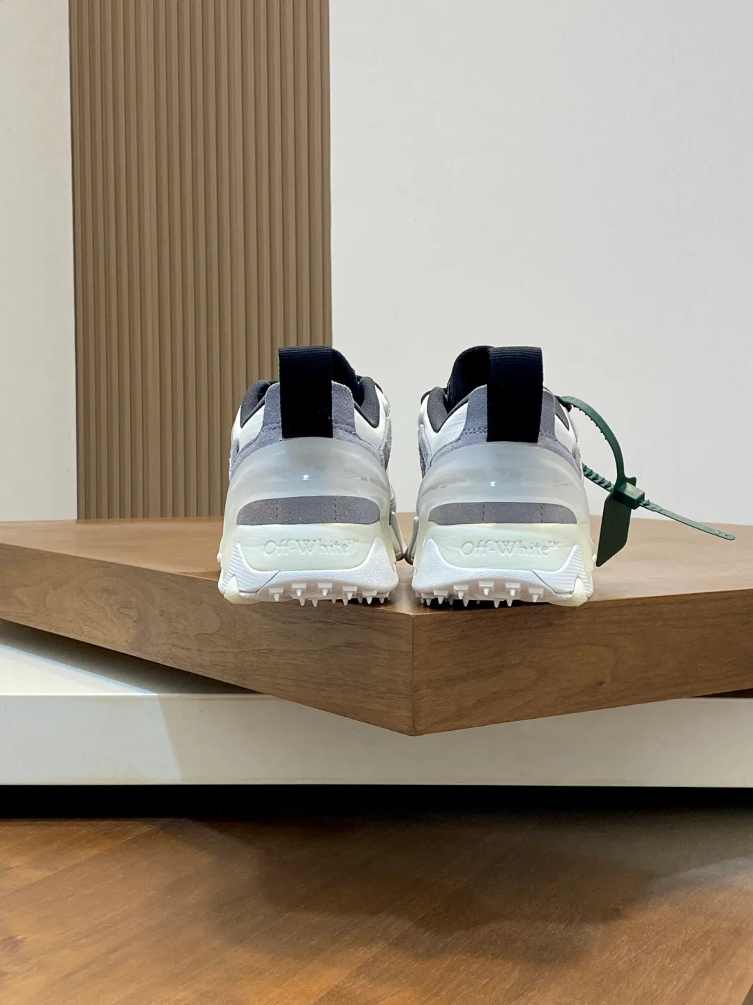 Кроссовки Женские Off-White 12621284