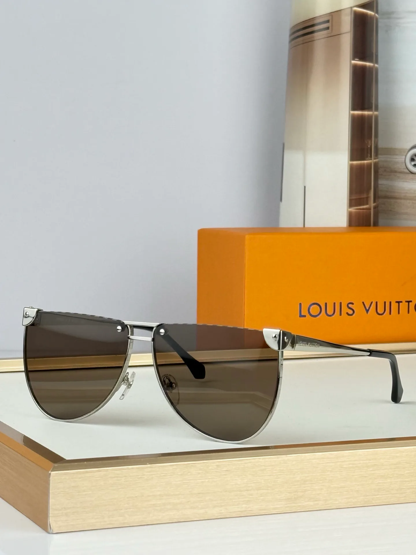 Очки Louis Vuitton 17366453