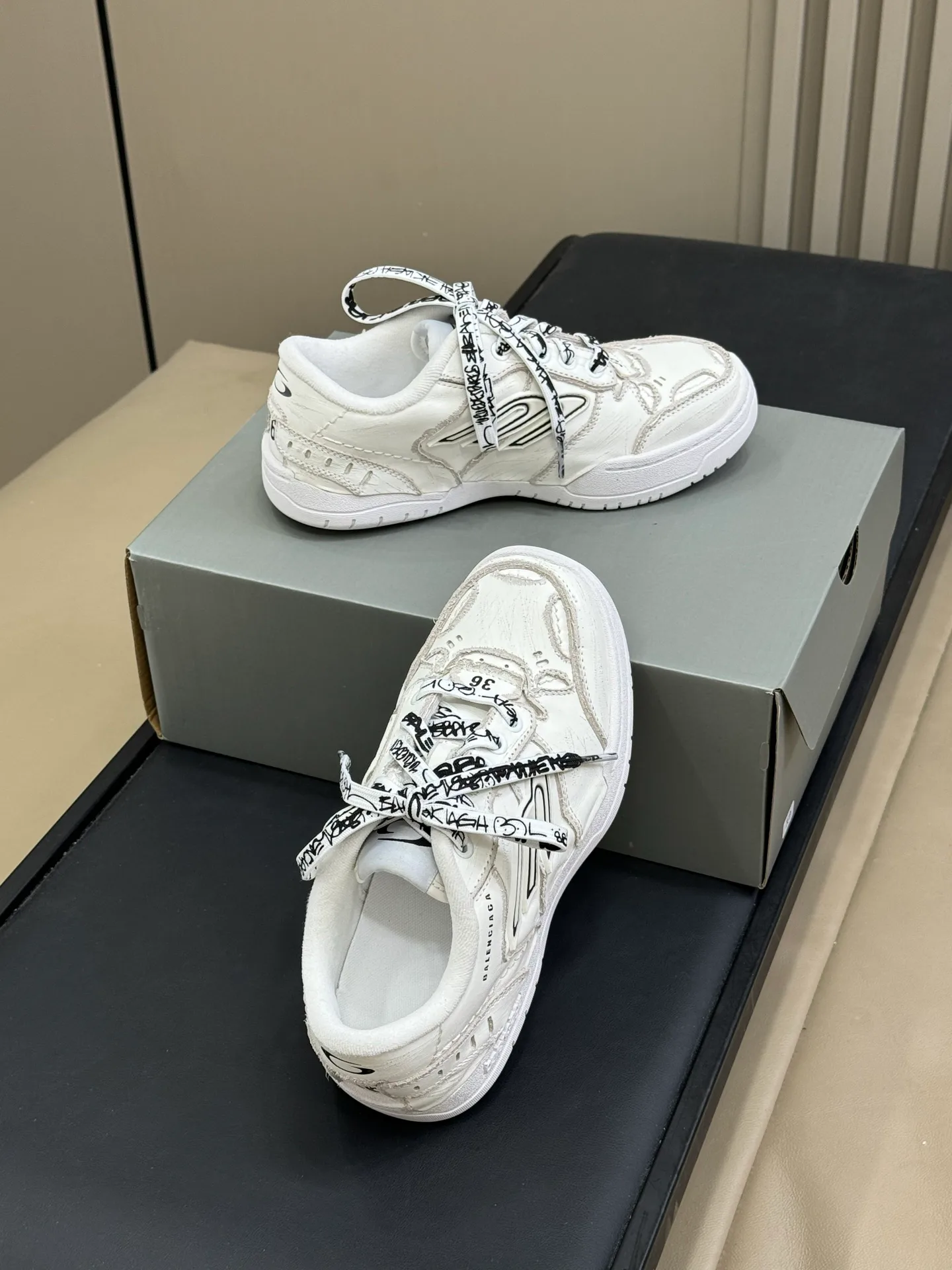 Кроссовки Женские Balenciaga 1883427