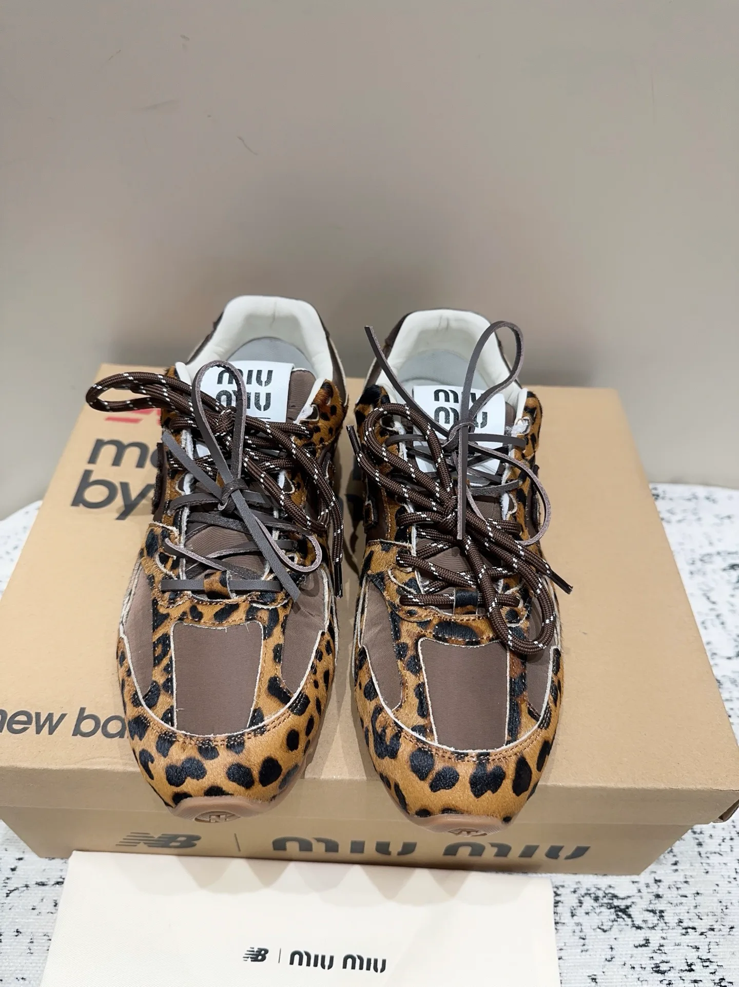 Кроссовки Женские Miu Miu 18041322