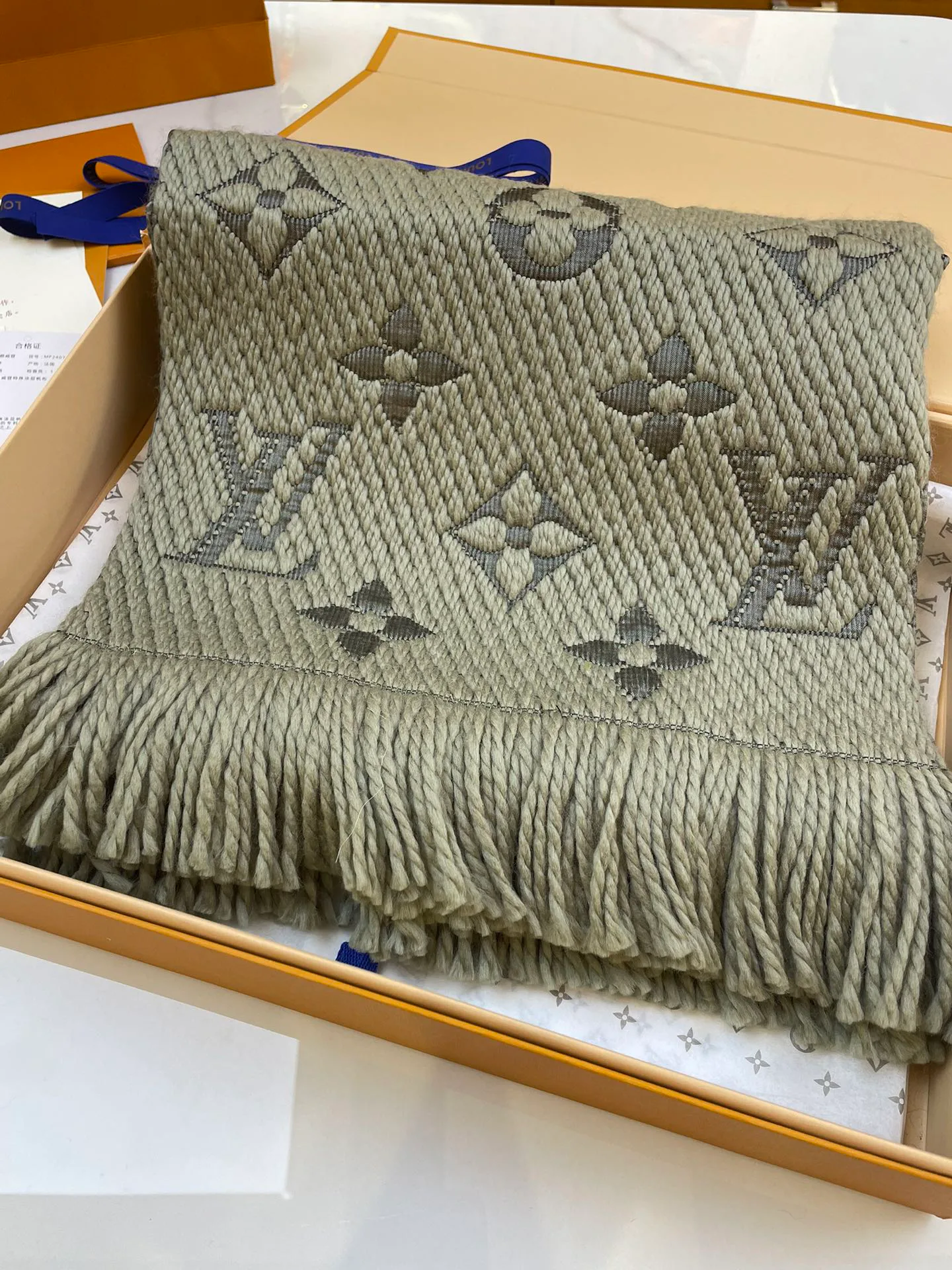 Шарфы Louis Vuitton 159073