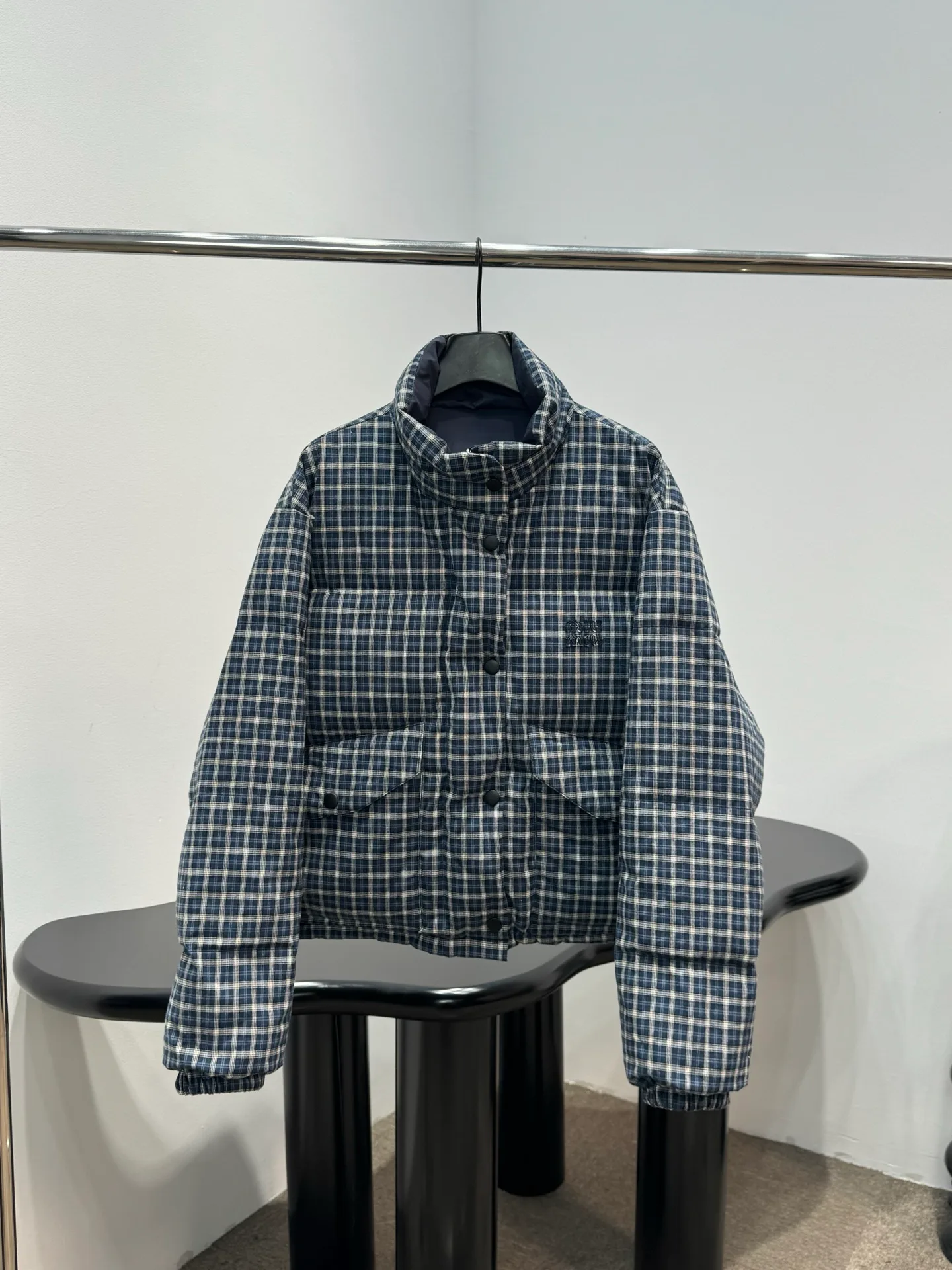 Куртки И Пуховики Женские Miu Miu 18628504