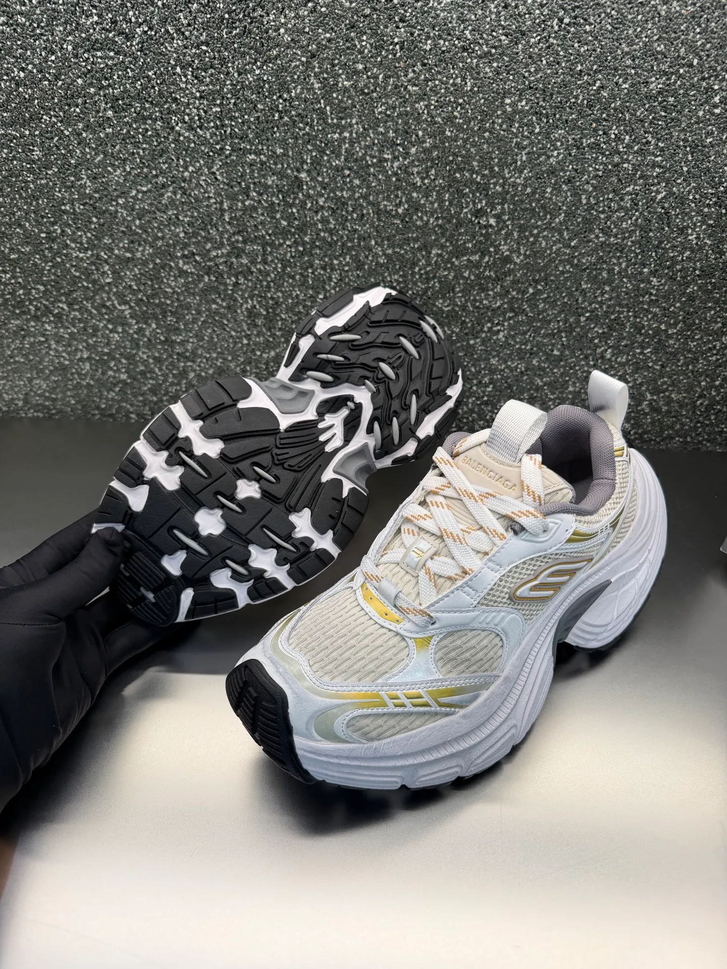 Кроссовки Женские Balenciaga 11704841